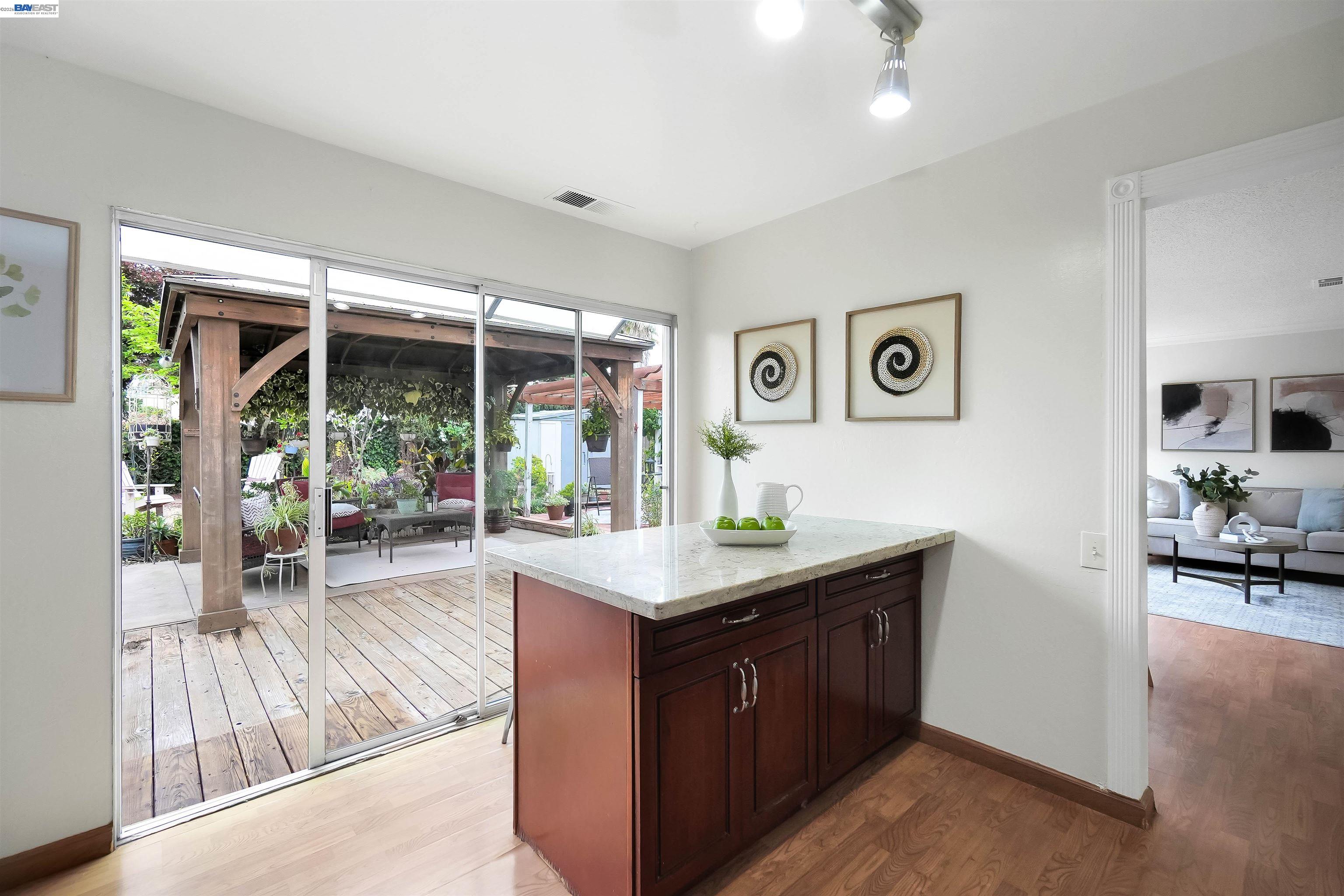 Detail Gallery Image 20 of 57 For 28256 Karn Drive, Hayward,  CA 94544 - 3 Beds | 2/1 Baths