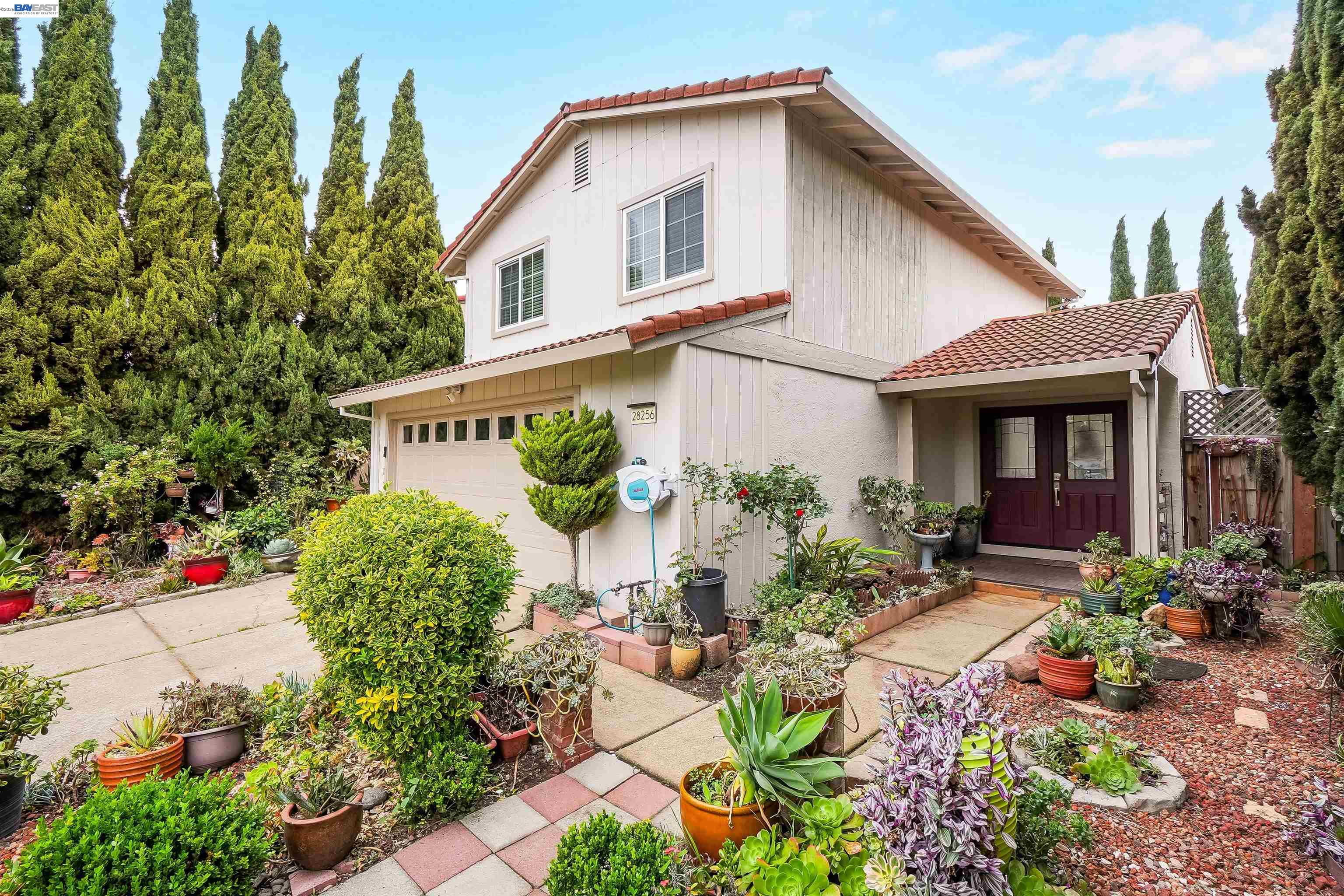 Detail Gallery Image 5 of 57 For 28256 Karn Drive, Hayward,  CA 94544 - 3 Beds | 2/1 Baths