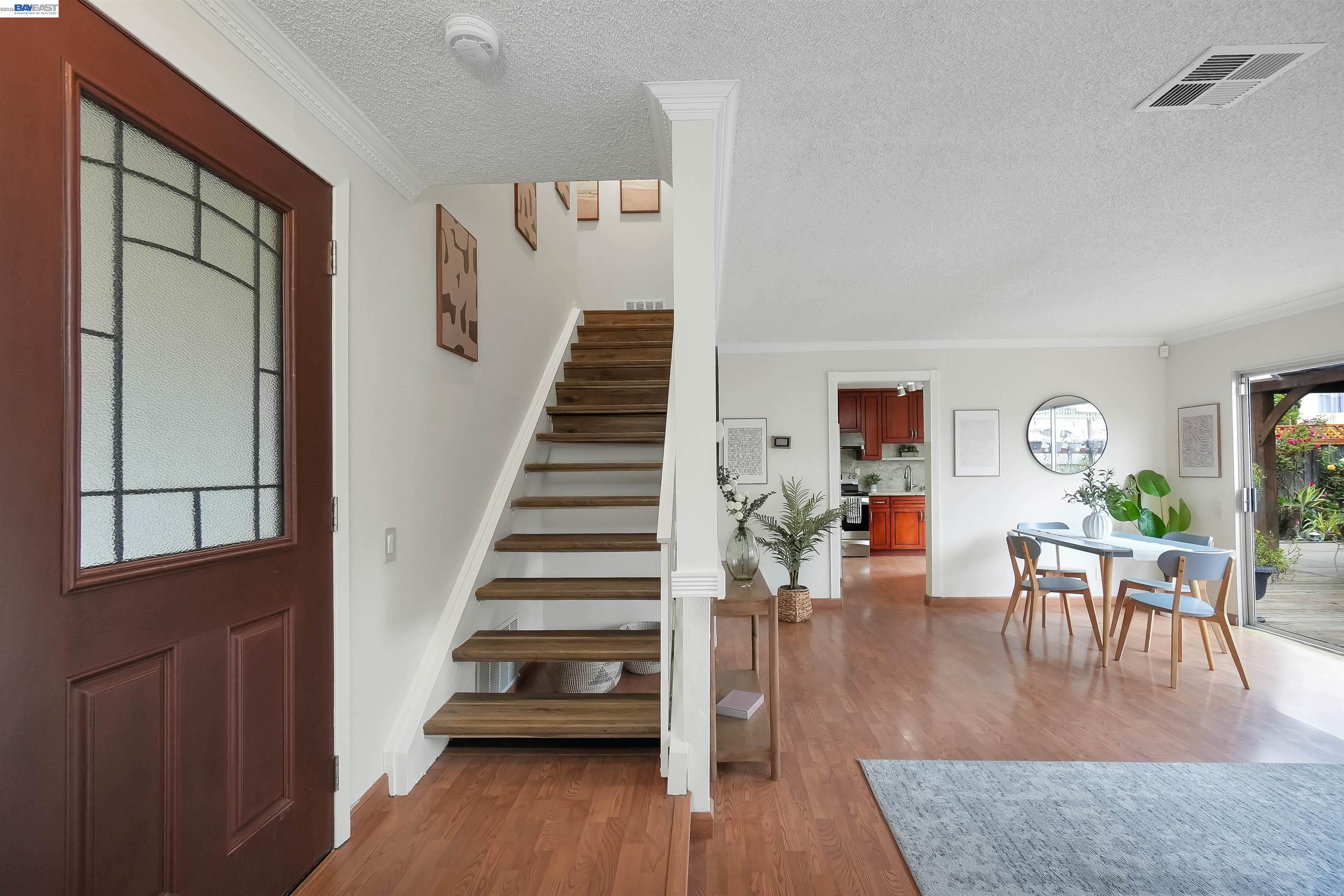 Detail Gallery Image 9 of 57 For 28256 Karn Drive, Hayward,  CA 94544 - 3 Beds | 2/1 Baths