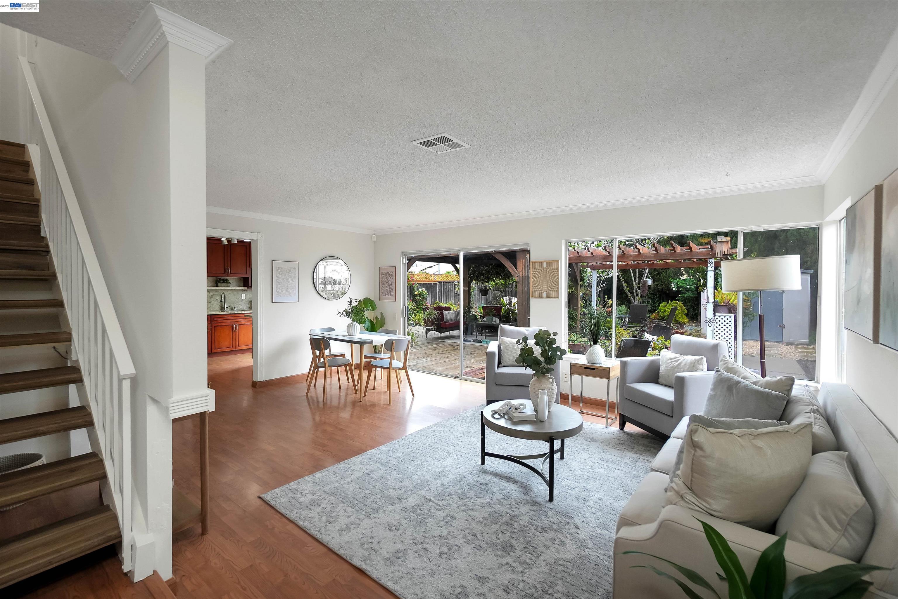 Detail Gallery Image 10 of 57 For 28256 Karn Drive, Hayward,  CA 94544 - 3 Beds | 2/1 Baths