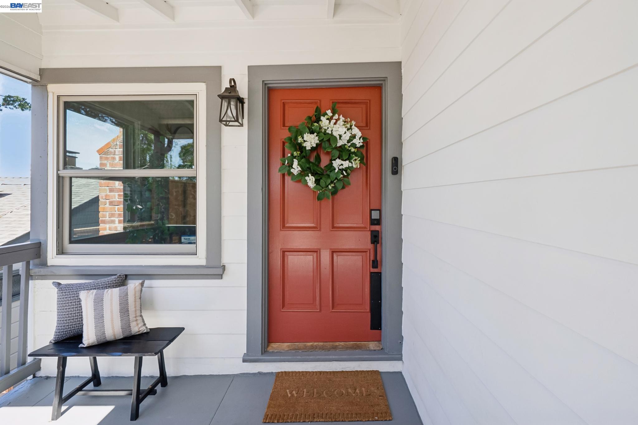 Detail Gallery Image 15 of 60 For 39 Chatsworth Ct, Oakland,  CA 94611 - 4 Beds | 2 Baths