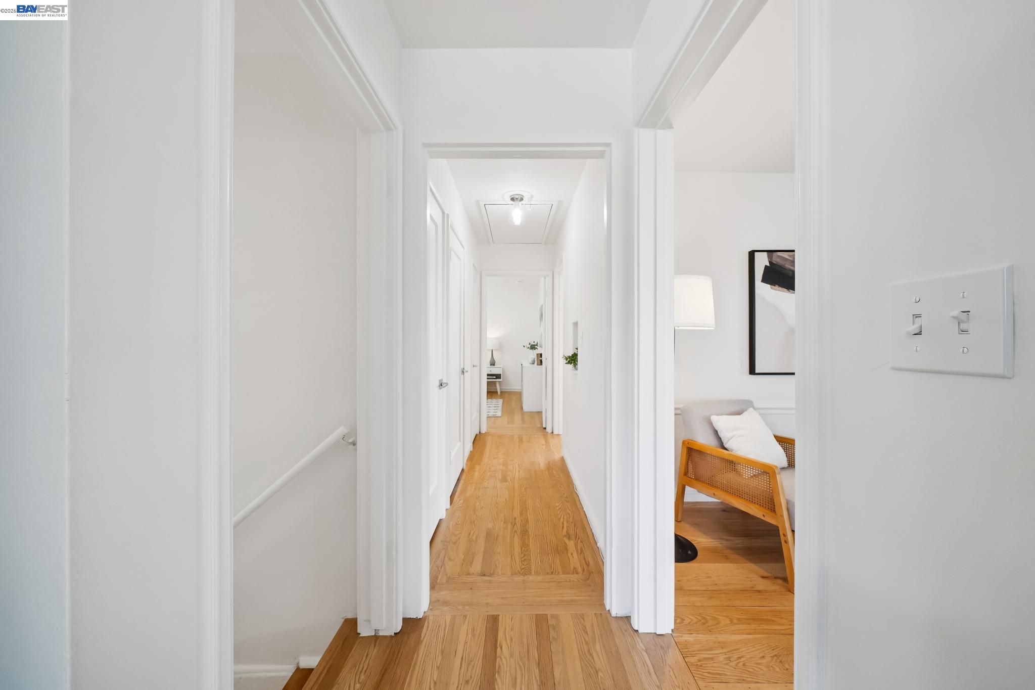 Detail Gallery Image 35 of 60 For 39 Chatsworth Ct, Oakland,  CA 94611 - 4 Beds | 2 Baths