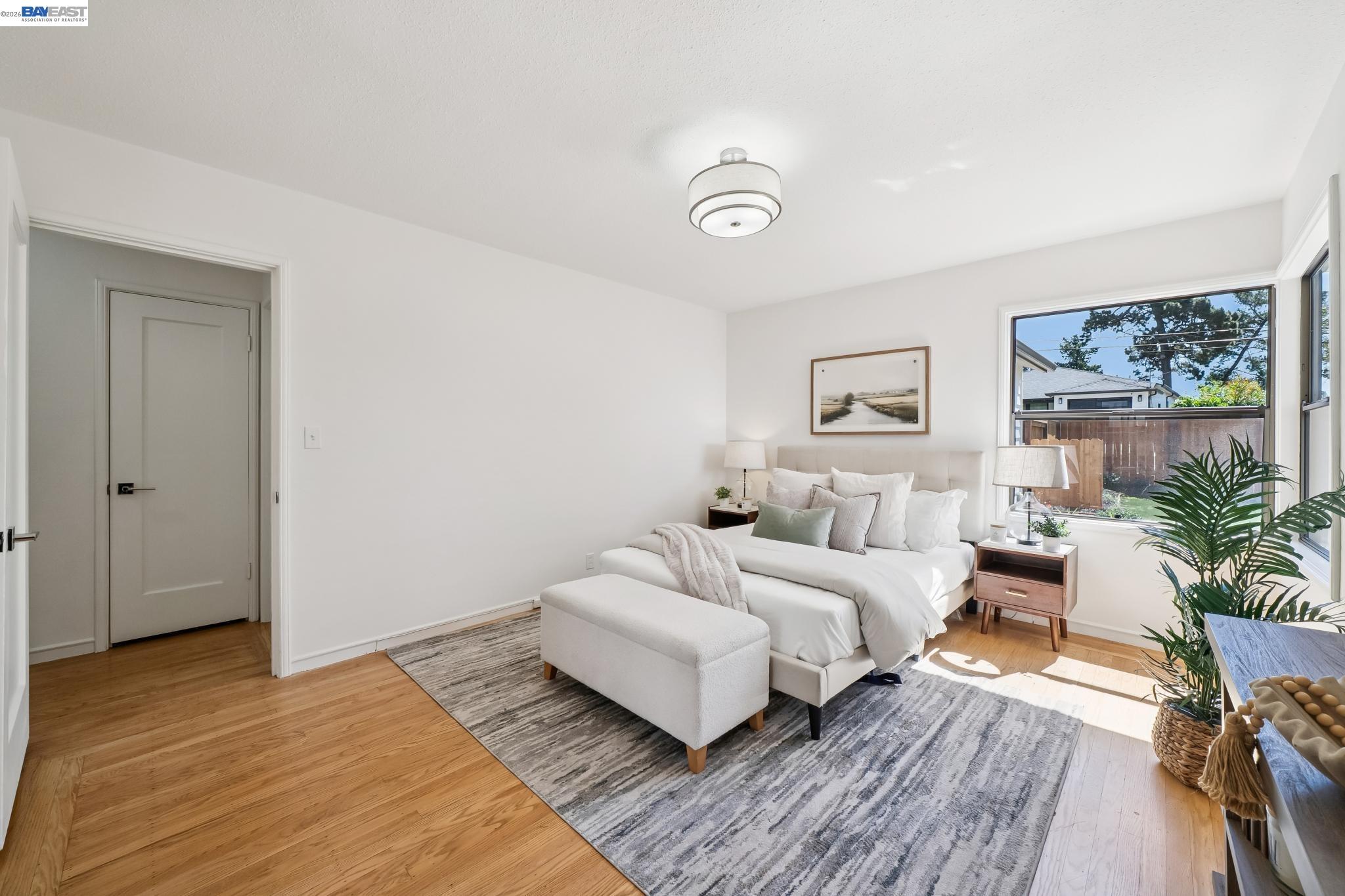 Detail Gallery Image 37 of 60 For 39 Chatsworth Ct, Oakland,  CA 94611 - 4 Beds | 2 Baths