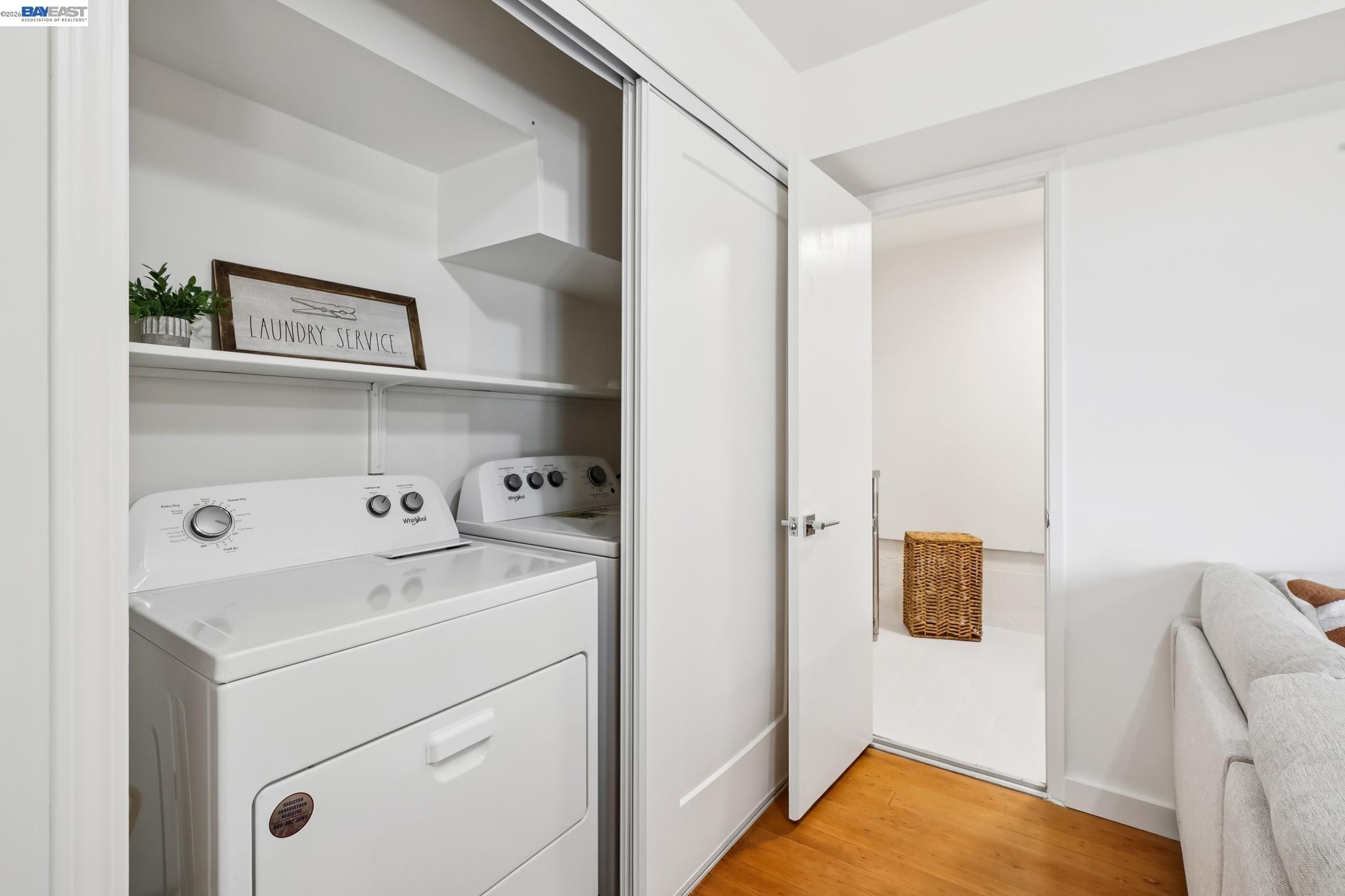 Detail Gallery Image 52 of 60 For 39 Chatsworth Ct, Oakland,  CA 94611 - 4 Beds | 2 Baths