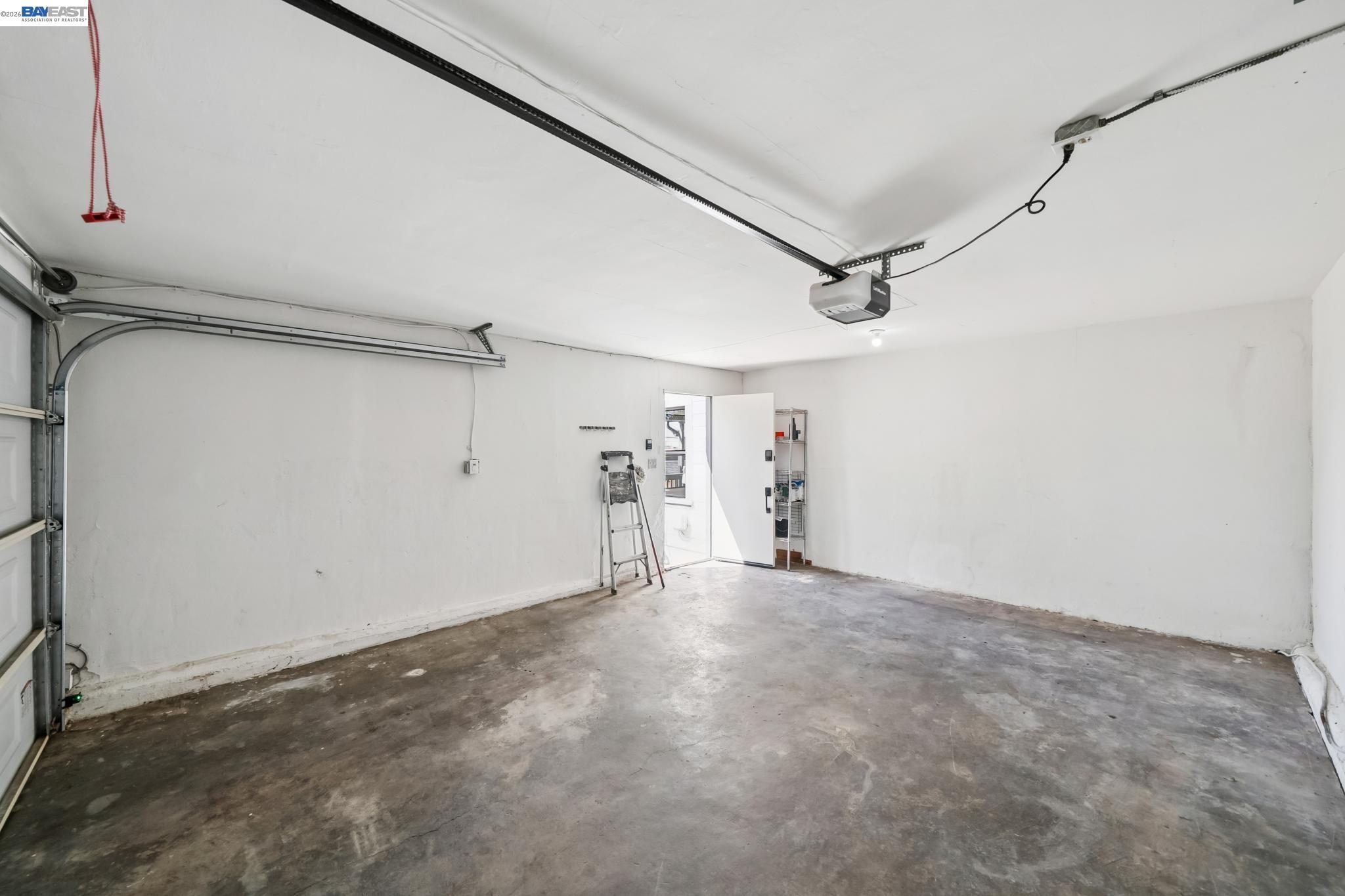 Detail Gallery Image 58 of 60 For 39 Chatsworth Ct, Oakland,  CA 94611 - 4 Beds | 2 Baths