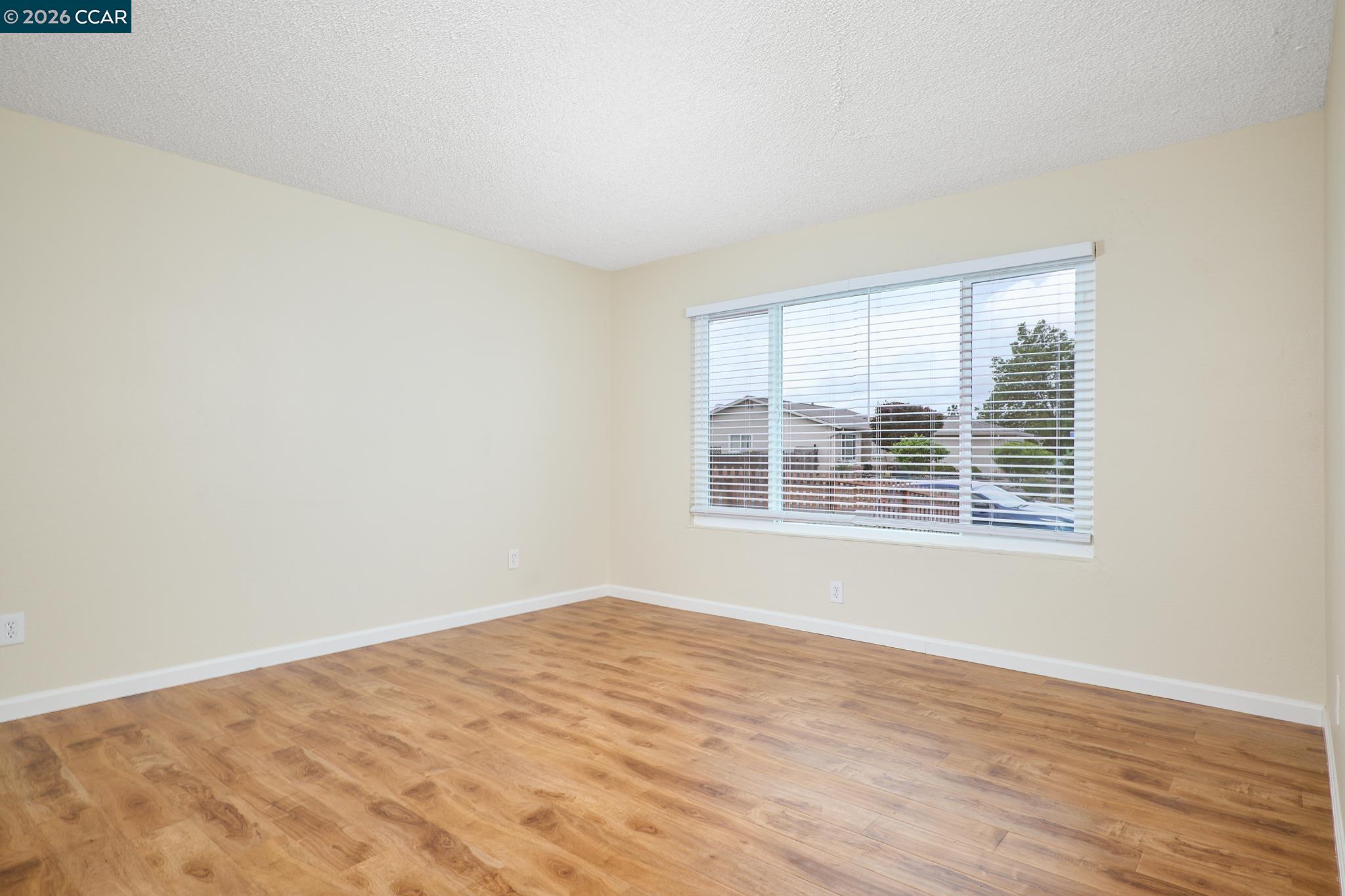 Detail Gallery Image 8 of 22 For 701 Shannon Dr, Suisun City,  CA 94585 - 4 Beds | 2 Baths