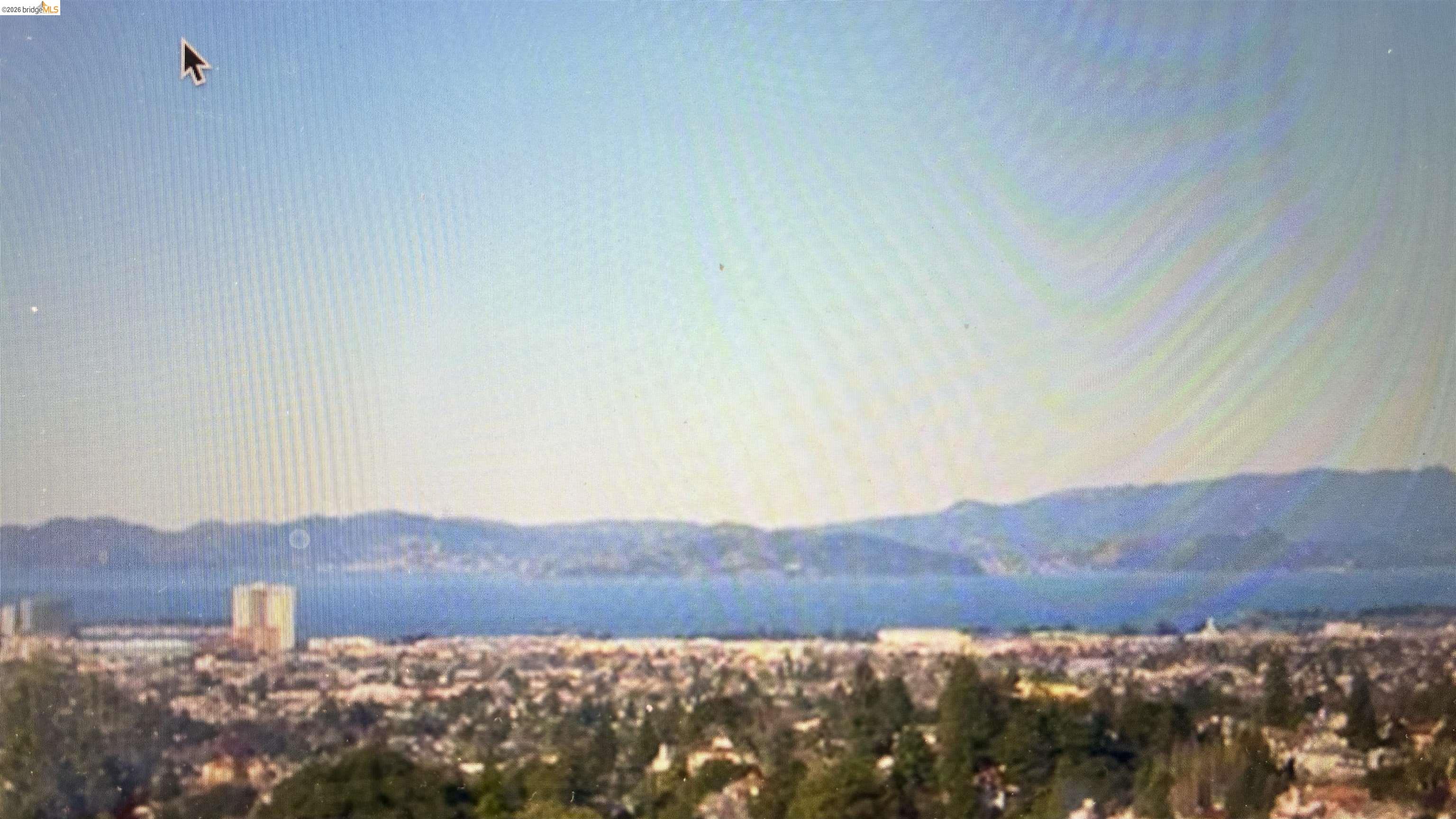 Detail Gallery Image 18 of 42 For 135 Alta Rd, Oakland,  CA 94618 - 3 Beds | 3 Baths