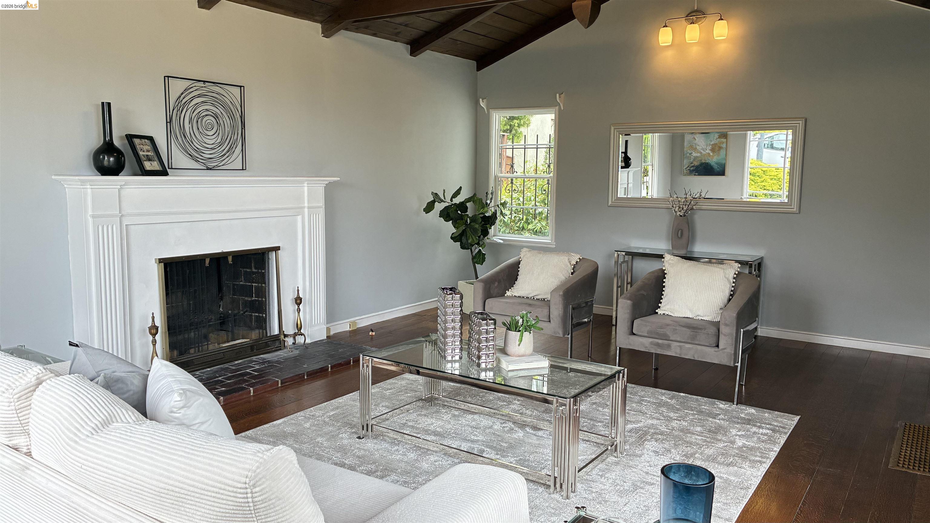 135 Alta Rd, Oakland, CA, 94618