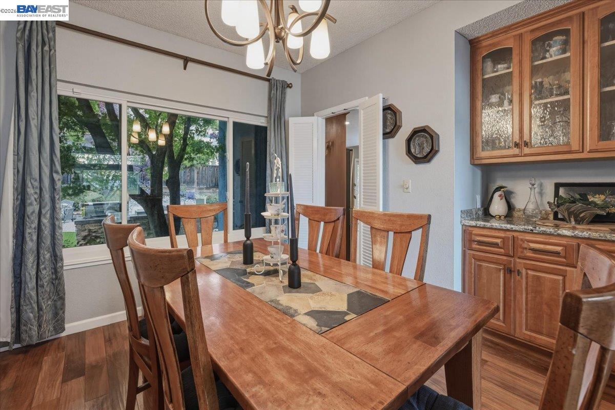 Detail Gallery Image 16 of 60 For 466 Crystalline Dr, Fremont,  CA 94539 - 4 Beds | 3 Baths