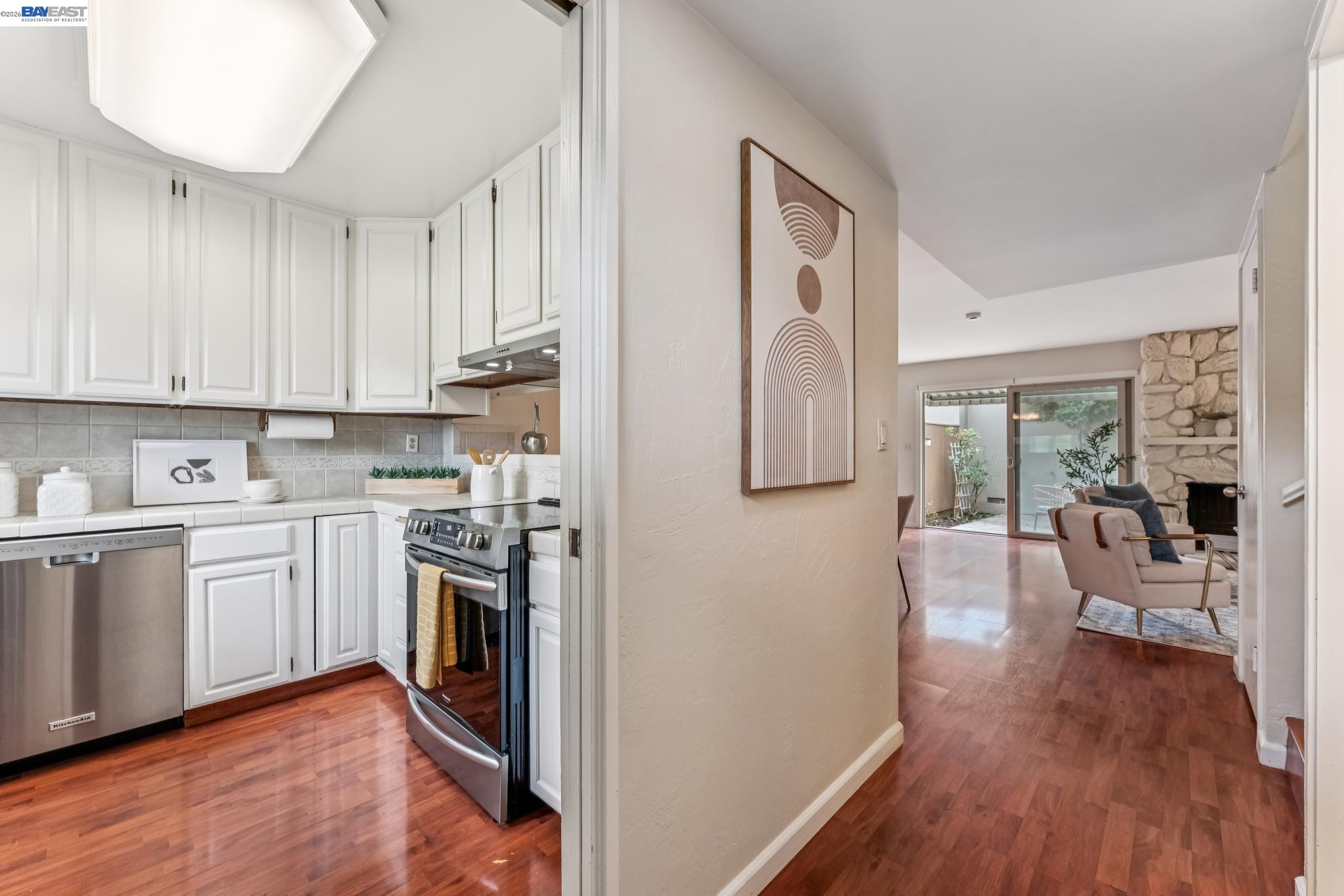 Photo #6: 41129517 Listing: Photo #6