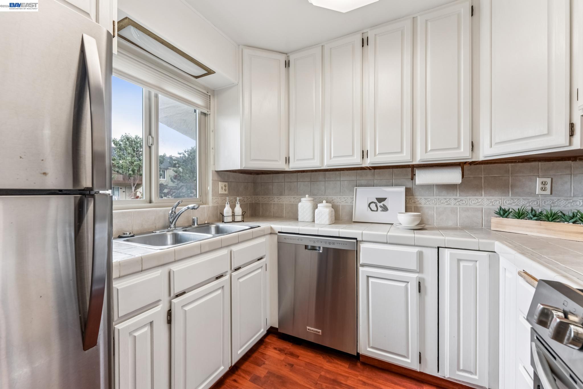 Photo #9: 41129517 Listing: Photo #9