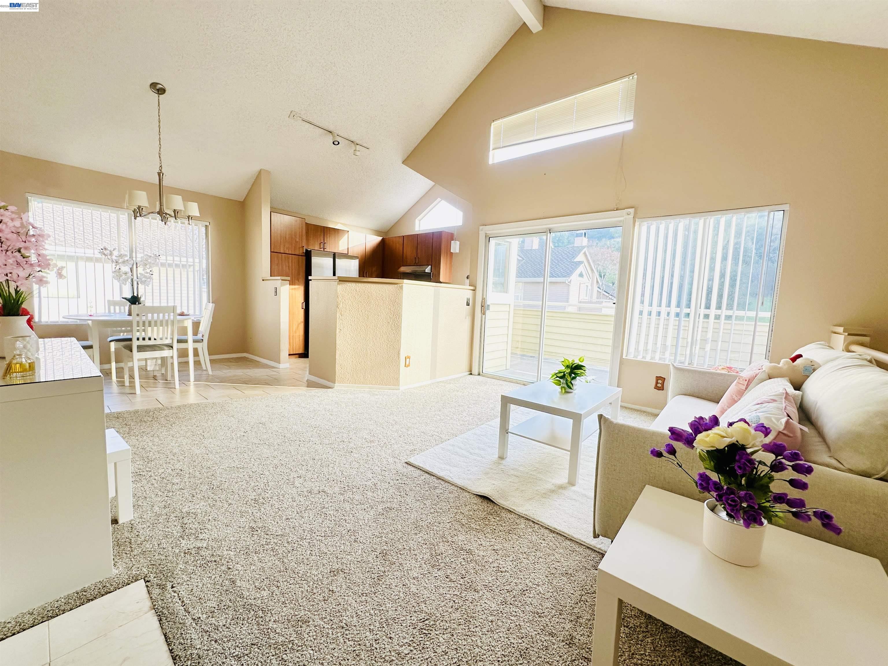 Photo #5: 41129519 Listing: Photo #5