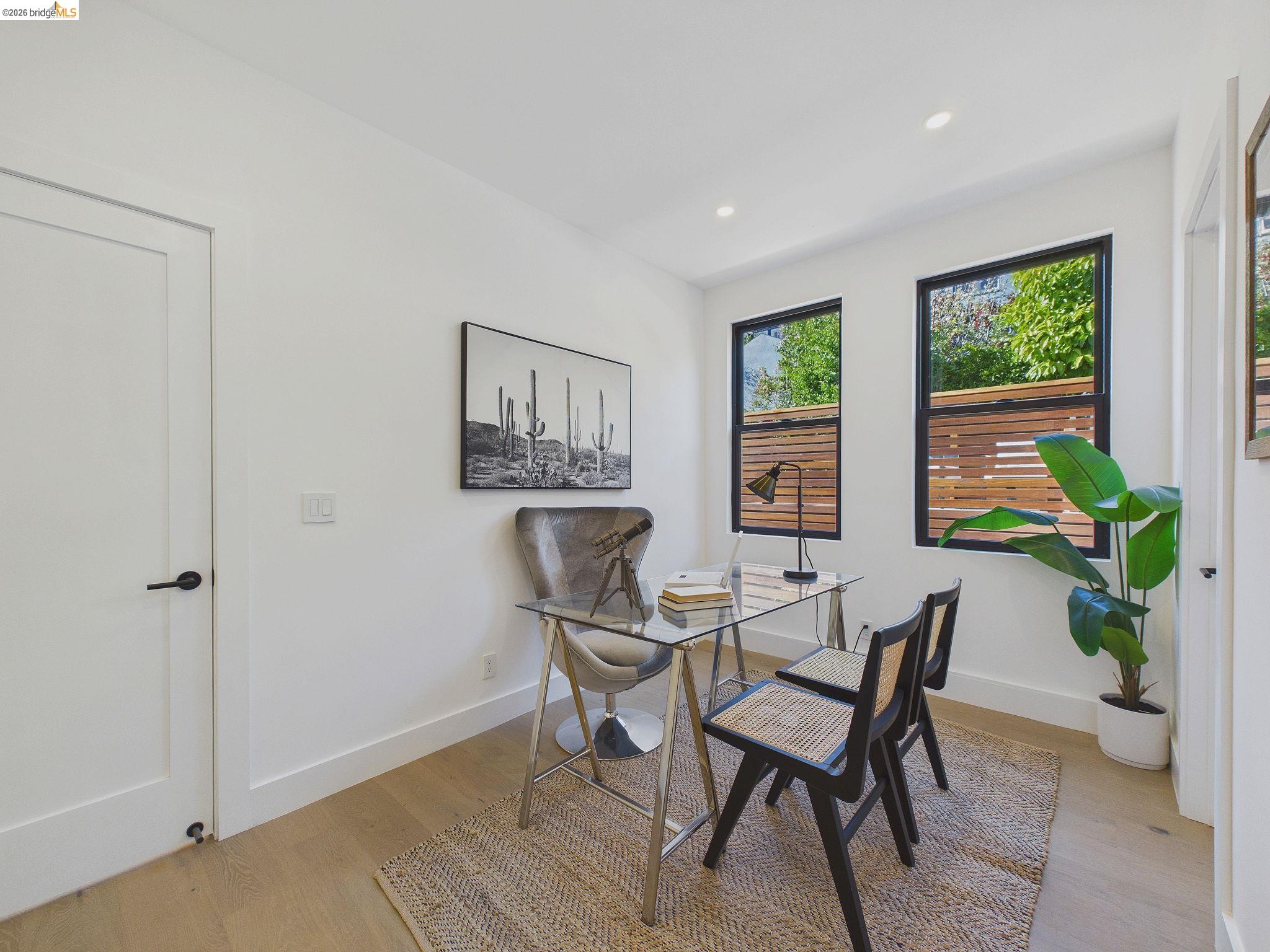 Detail Gallery Image 22 of 50 For 714 Walavista Ave, Oakland,  CA 94610 - 4 Beds | 4/1 Baths