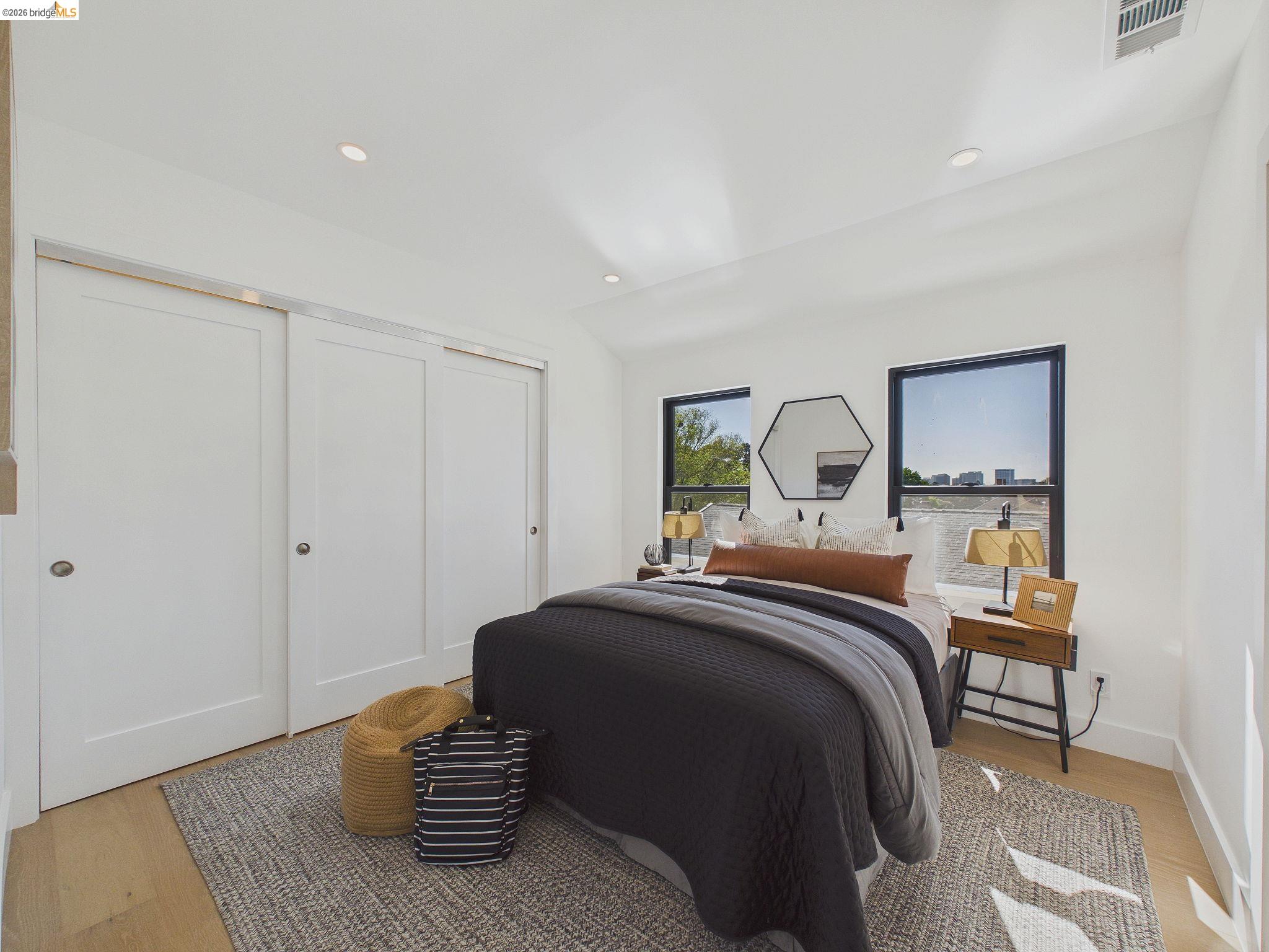 Detail Gallery Image 34 of 50 For 714 Walavista Ave, Oakland,  CA 94610 - 4 Beds | 4/1 Baths