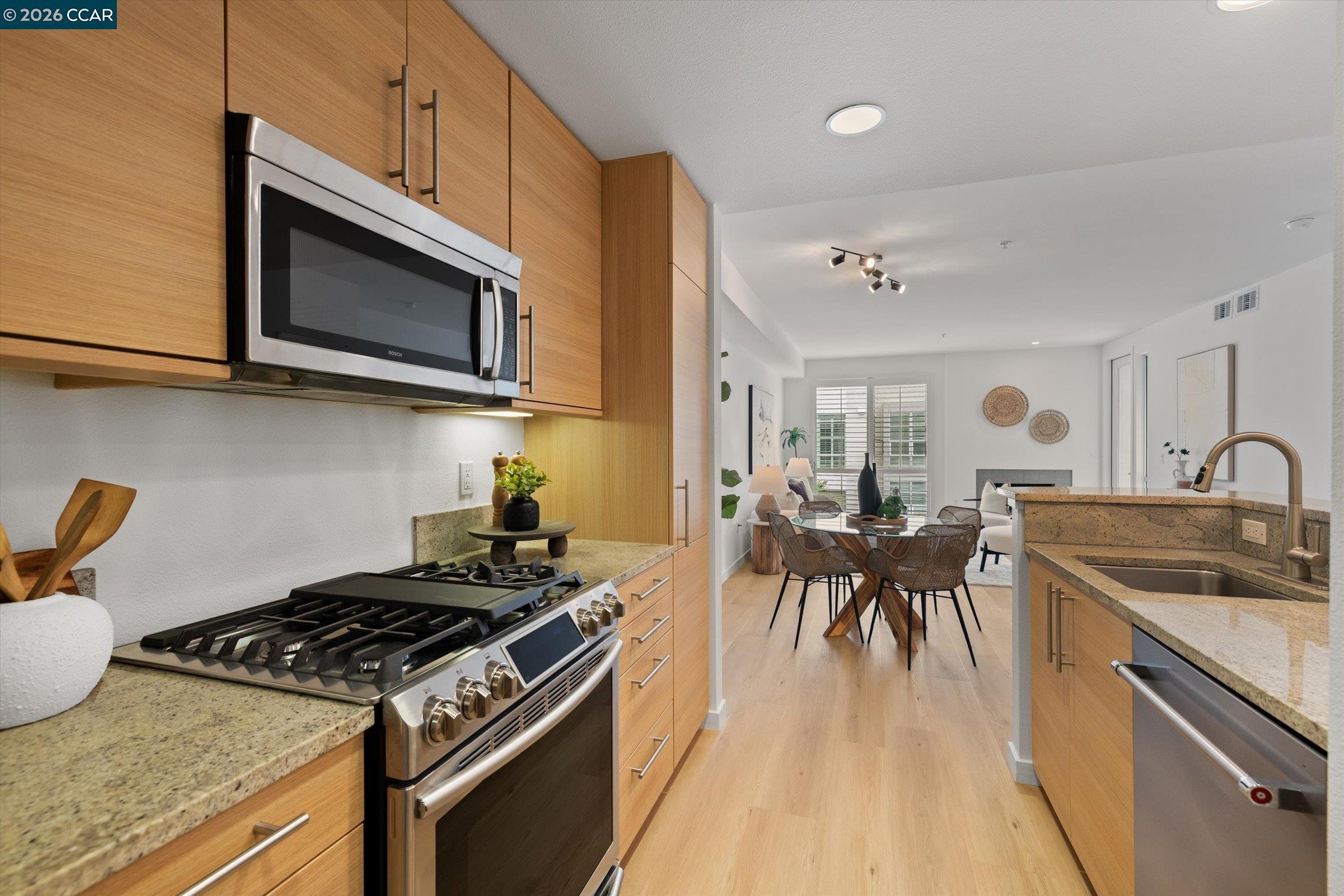 Photo #1: 41129522 Listing: Photo #1