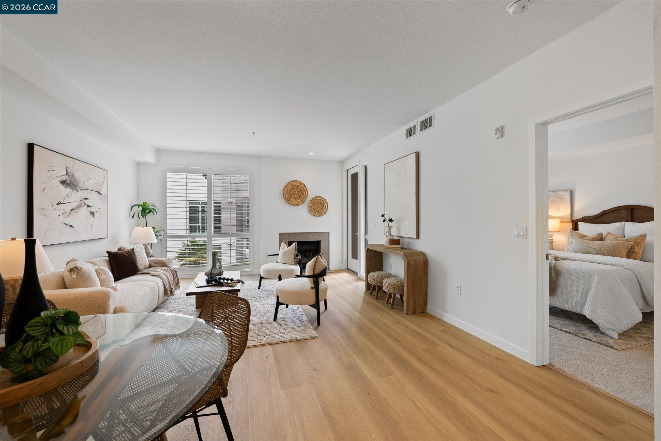 Photo #4: 41129522 Listing: Photo #4