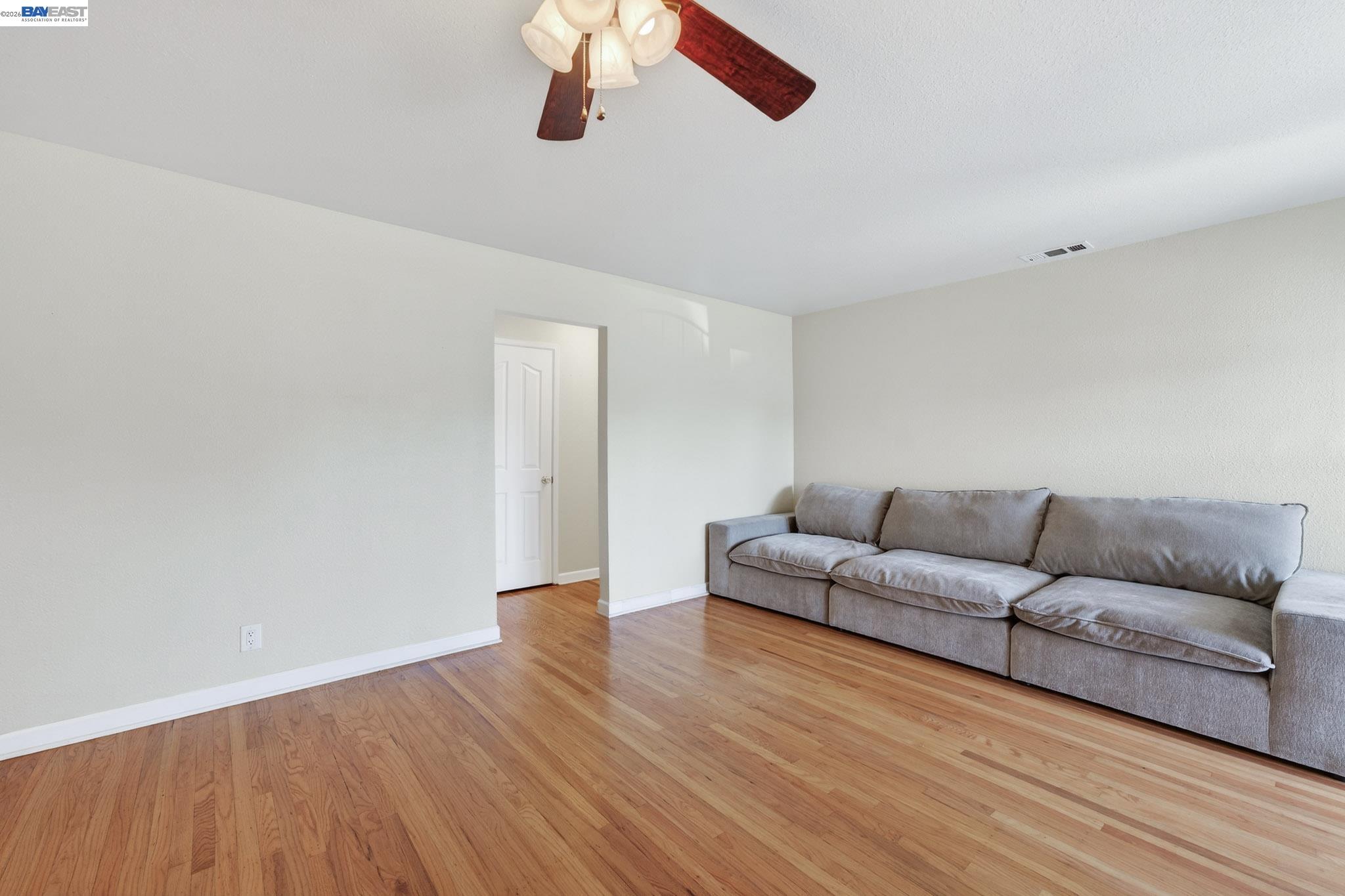 Detail Gallery Image 8 of 26 For 6759 Albyn Court, Newark,  CA 94560 - 3 Beds | 2 Baths