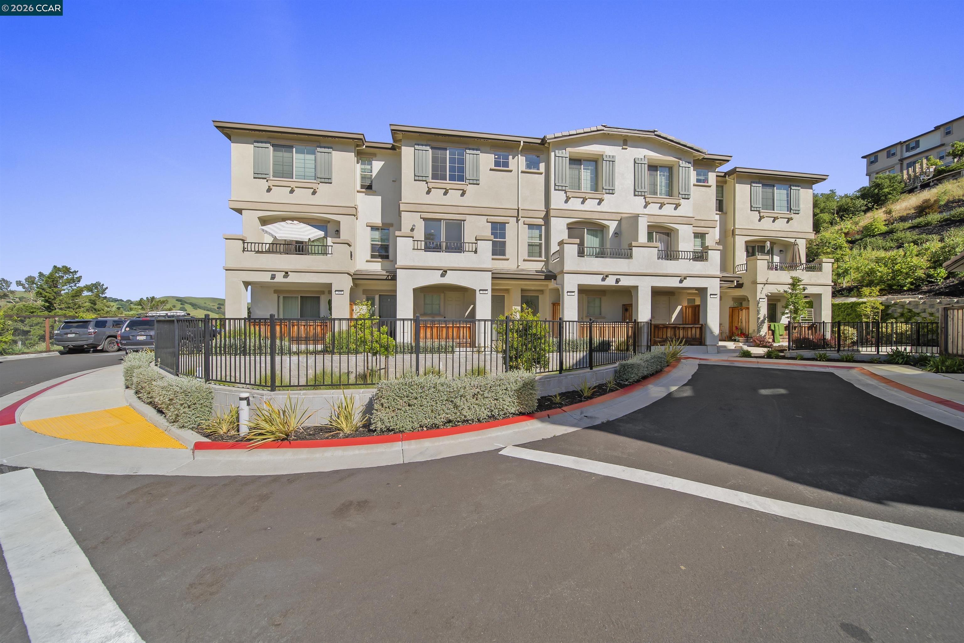 Photo #1: 41129525 Listing: Photo #1