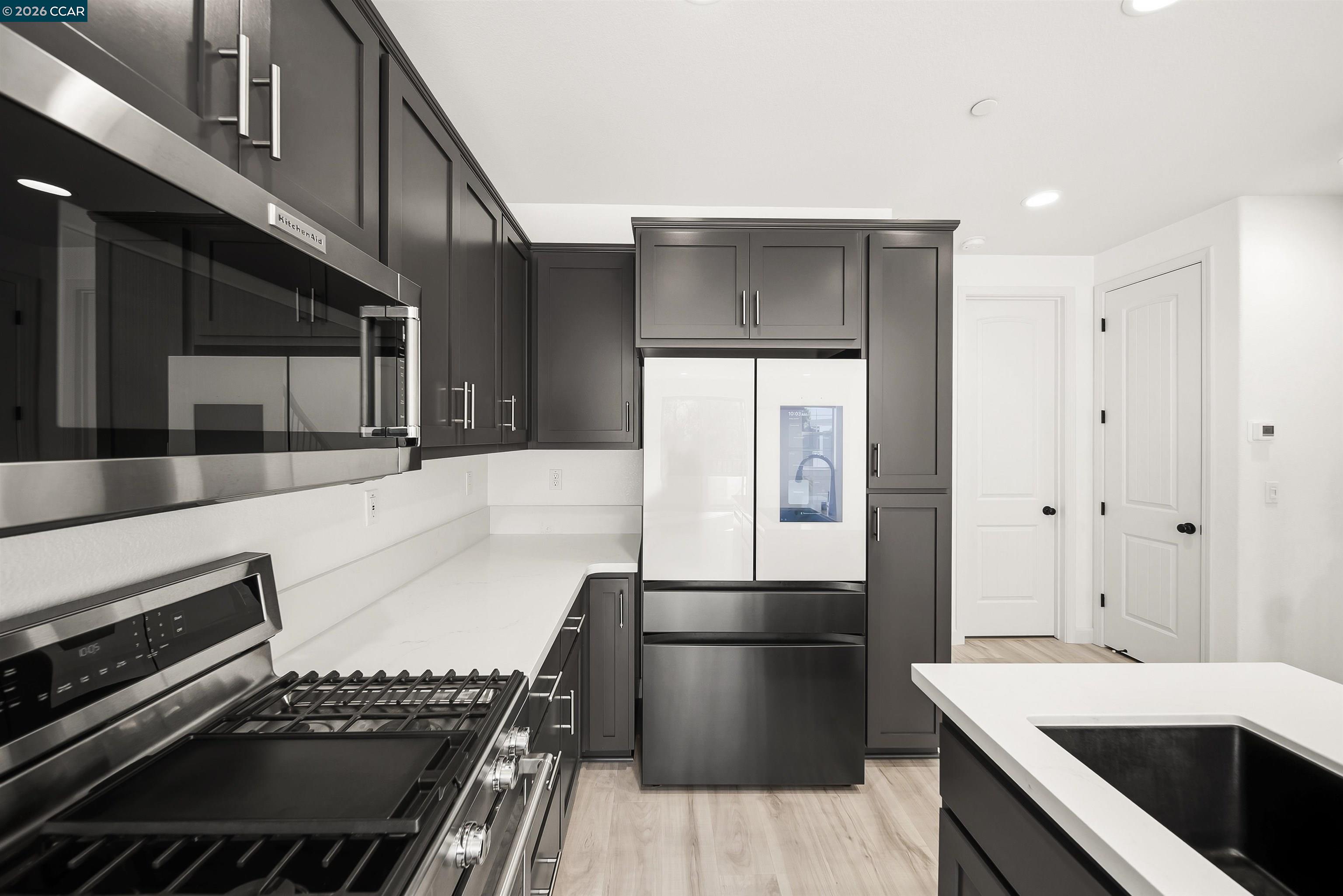 Photo #5: 41129525 Listing: Photo #5