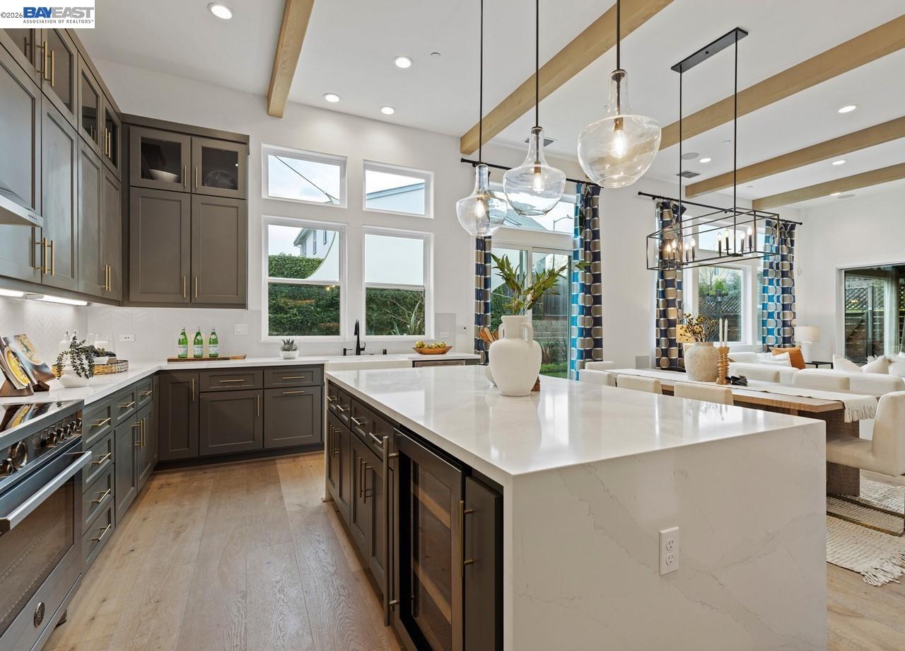 Detail Gallery Image 13 of 60 For 580 Boyd Rd, Pleasant Hill,  CA 94523 - 5 Beds | 4/1 Baths