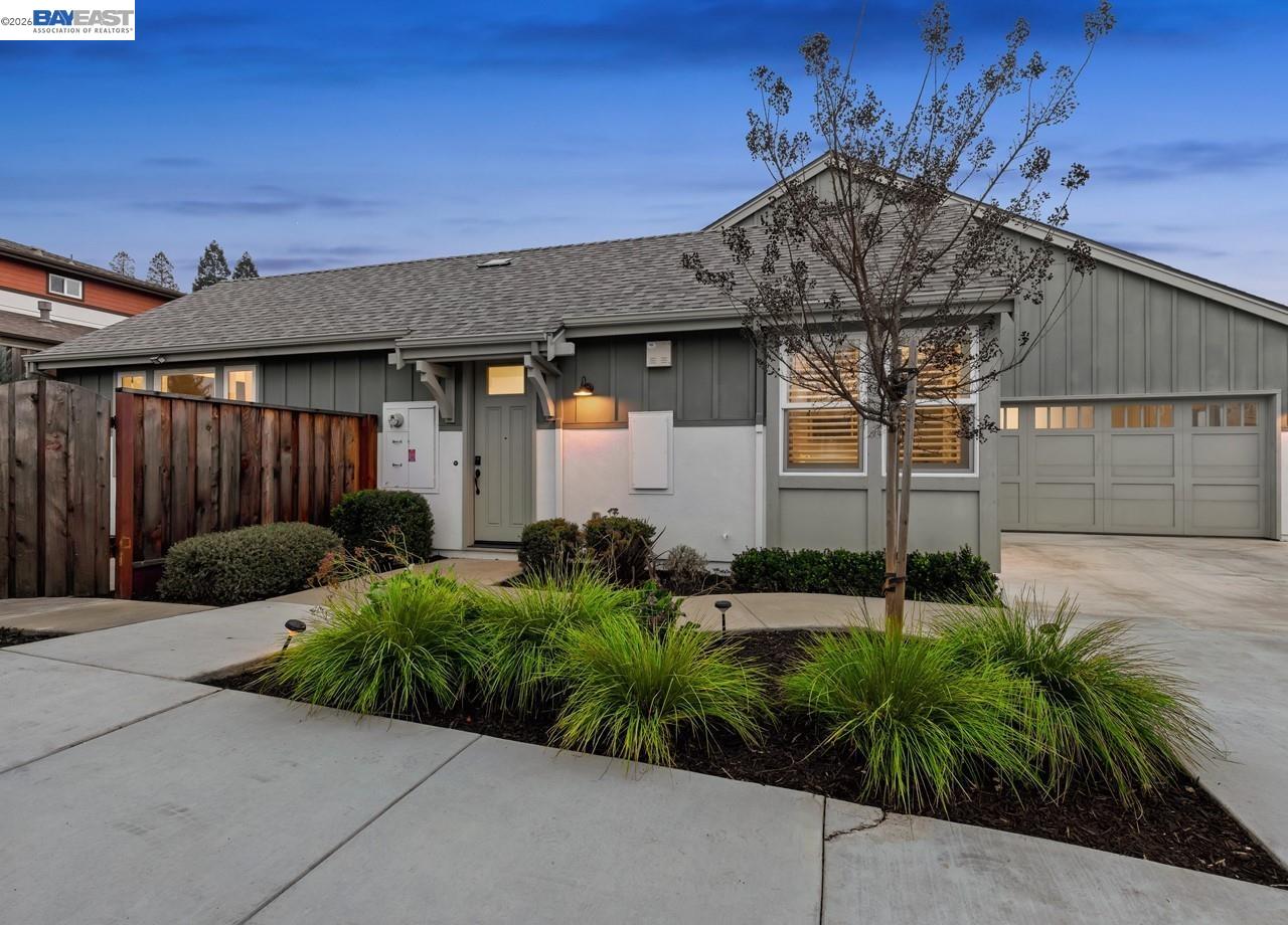 Detail Gallery Image 5 of 60 For 580 Boyd Rd, Pleasant Hill,  CA 94523 - 5 Beds | 4/1 Baths