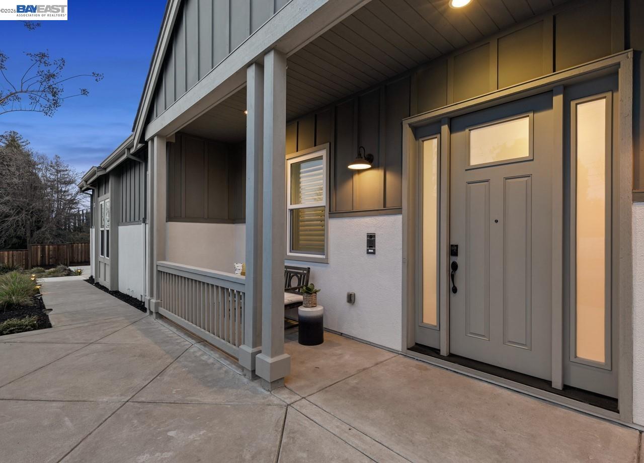 Detail Gallery Image 6 of 60 For 580 Boyd Rd, Pleasant Hill,  CA 94523 - 5 Beds | 4/1 Baths