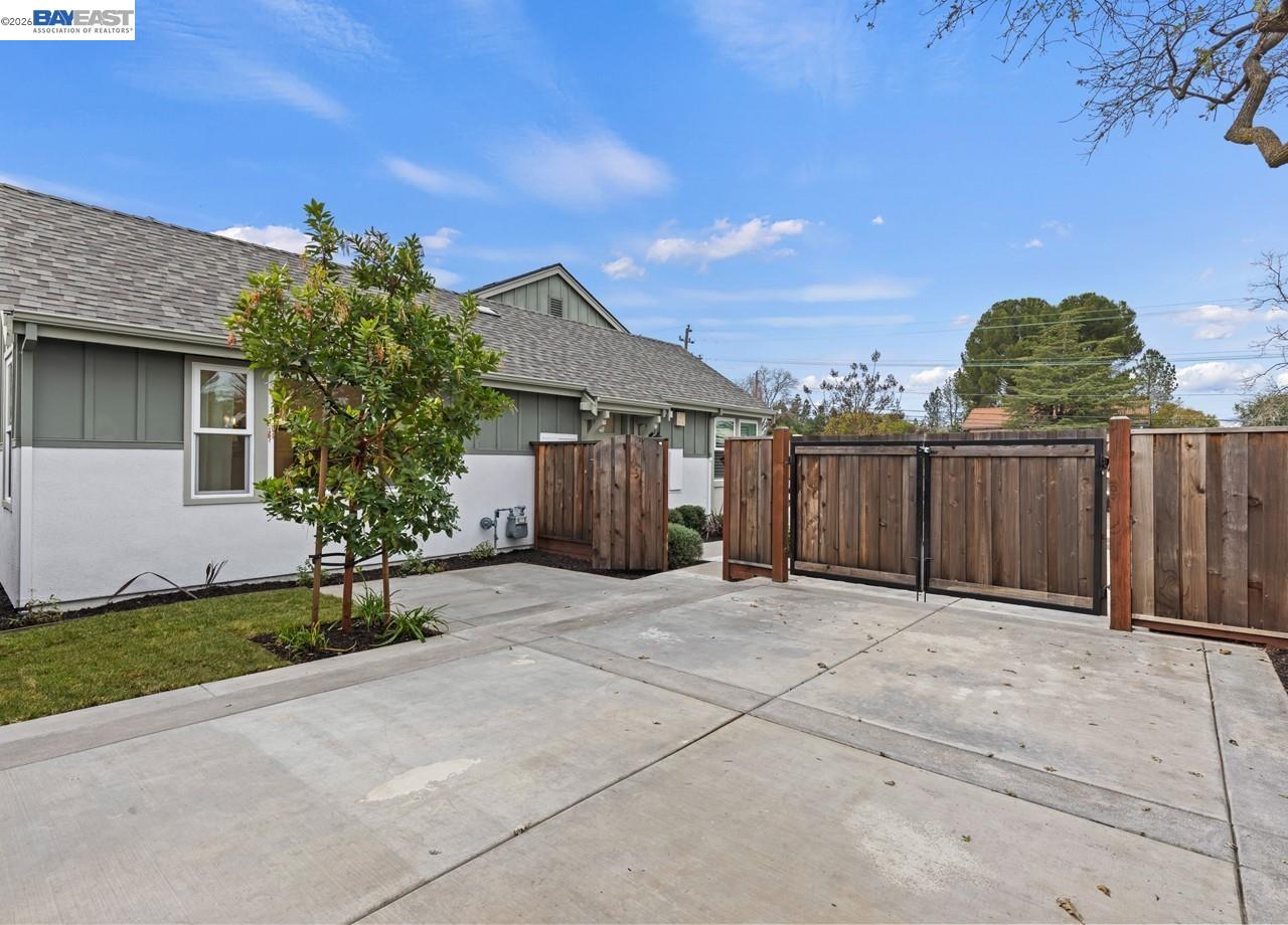 Detail Gallery Image 53 of 60 For 580 Boyd Rd, Pleasant Hill,  CA 94523 - 5 Beds | 4/1 Baths