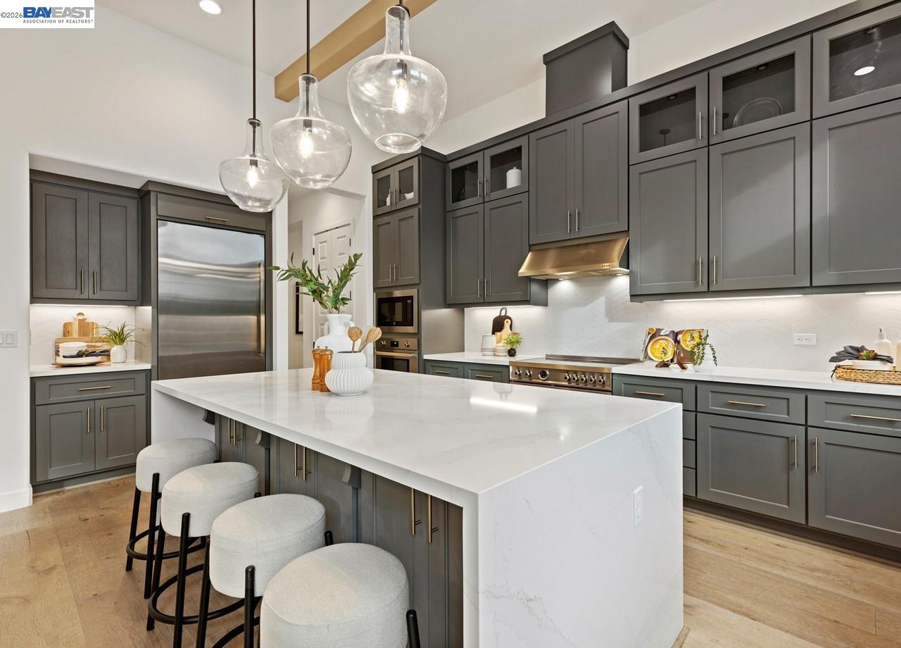 Detail Gallery Image 10 of 60 For 580 Boyd Rd, Pleasant Hill,  CA 94523 - 5 Beds | 4/1 Baths