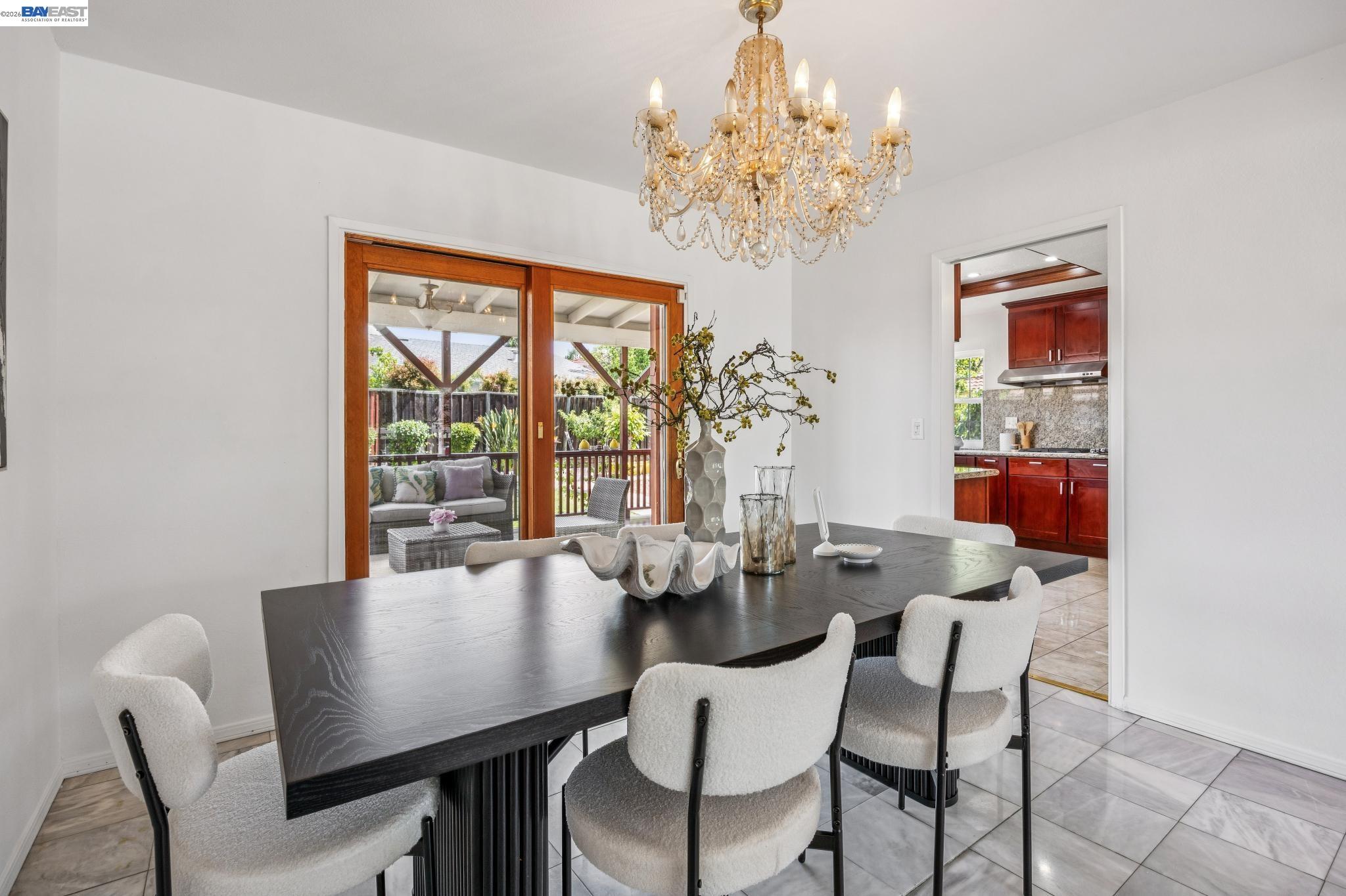 Detail Gallery Image 9 of 52 For 2838 Agua Vista Dr, San Jose,  CA 95132 - 4 Beds | 3 Baths