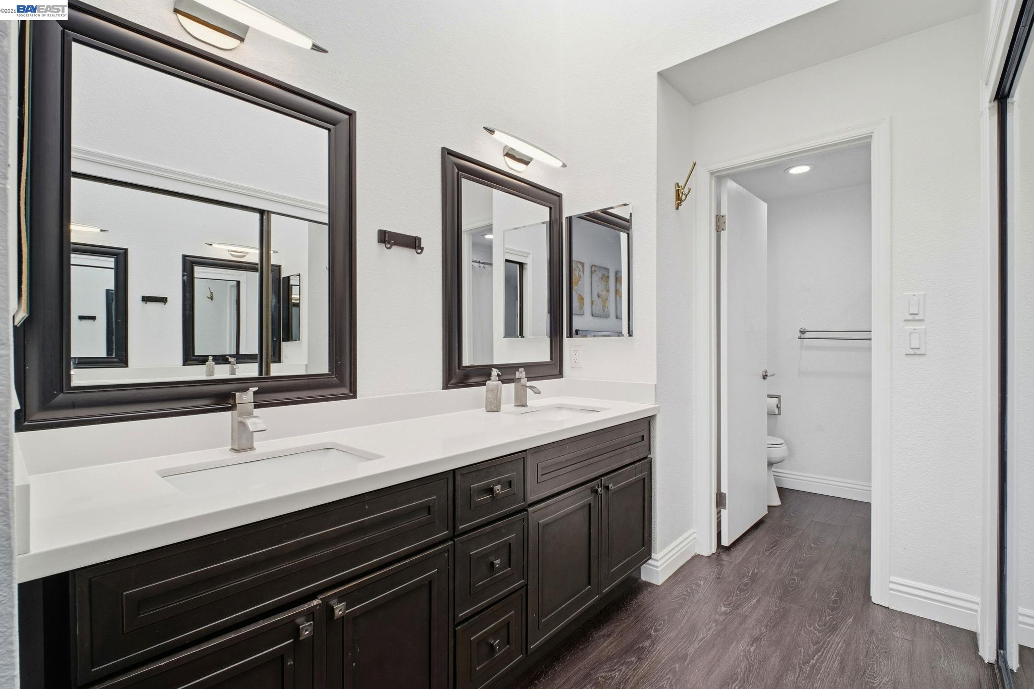 Photo #15: 41129532 Listing: Photo #15