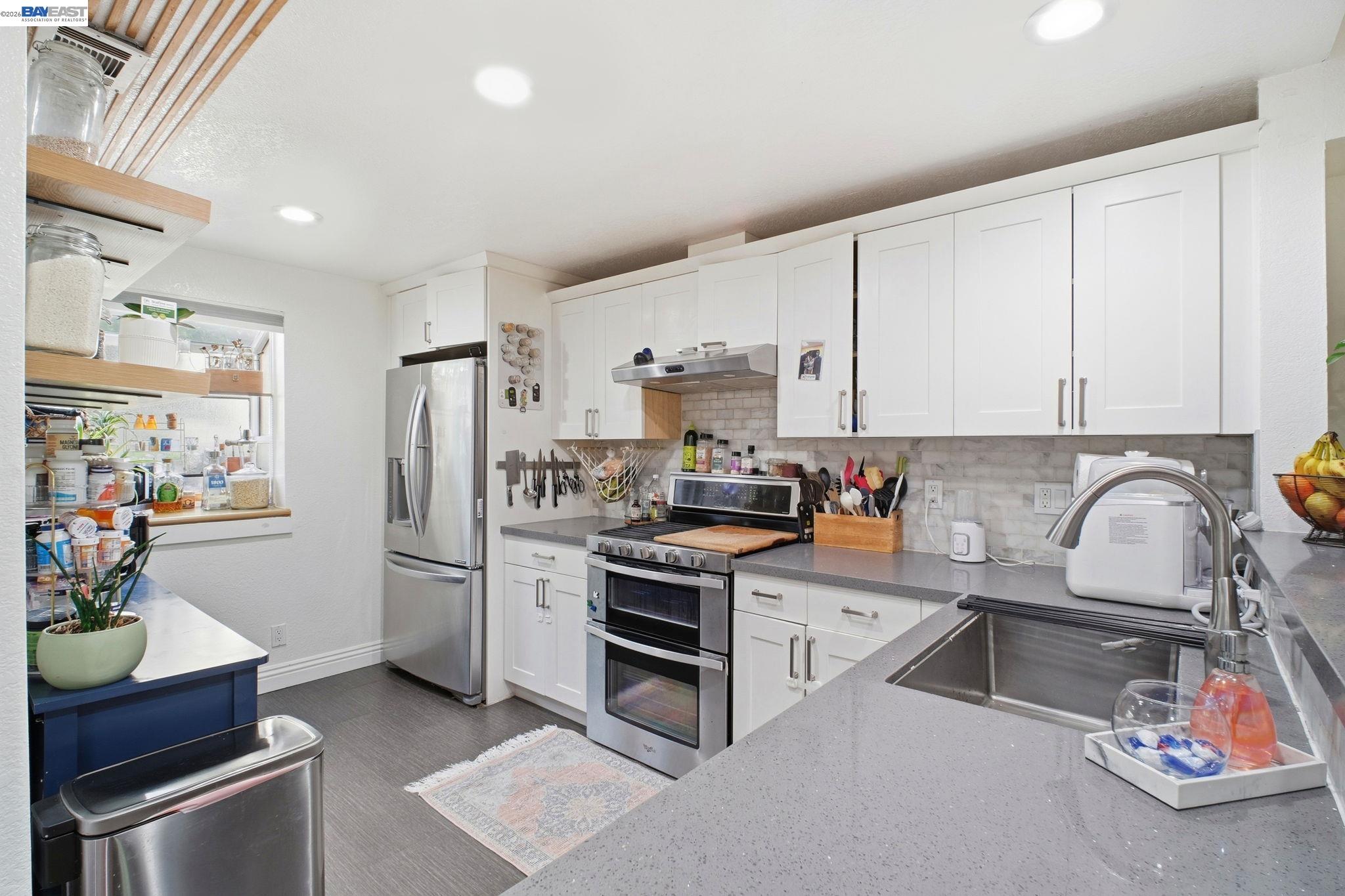 Photo #4: 41129532 Listing: Photo #4