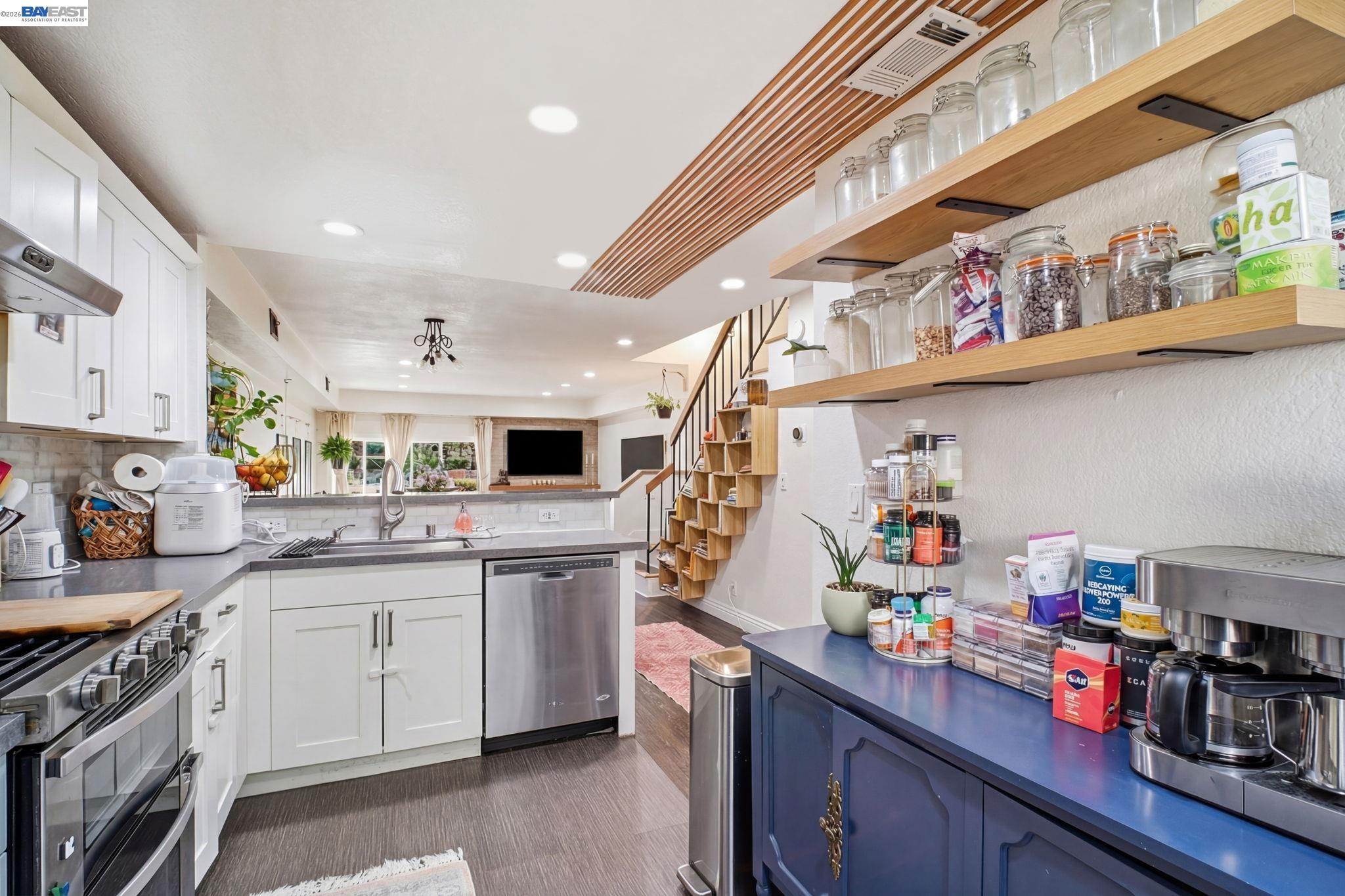 Photo #5: 41129532 Listing: Photo #5