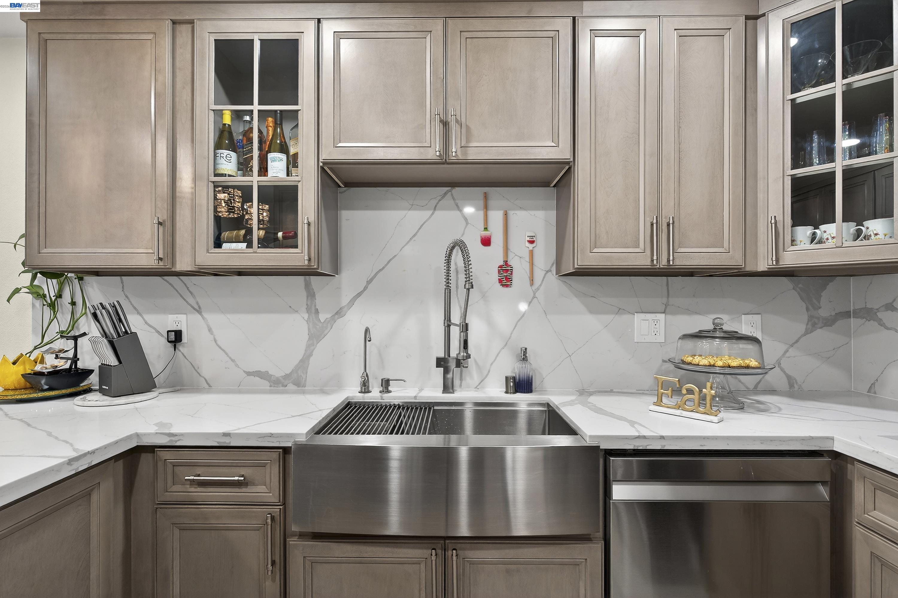 Detail Gallery Image 21 of 60 For 903 Appian Knoll Ct, El Sobrante,  CA 94803 - 3 Beds | 2/1 Baths