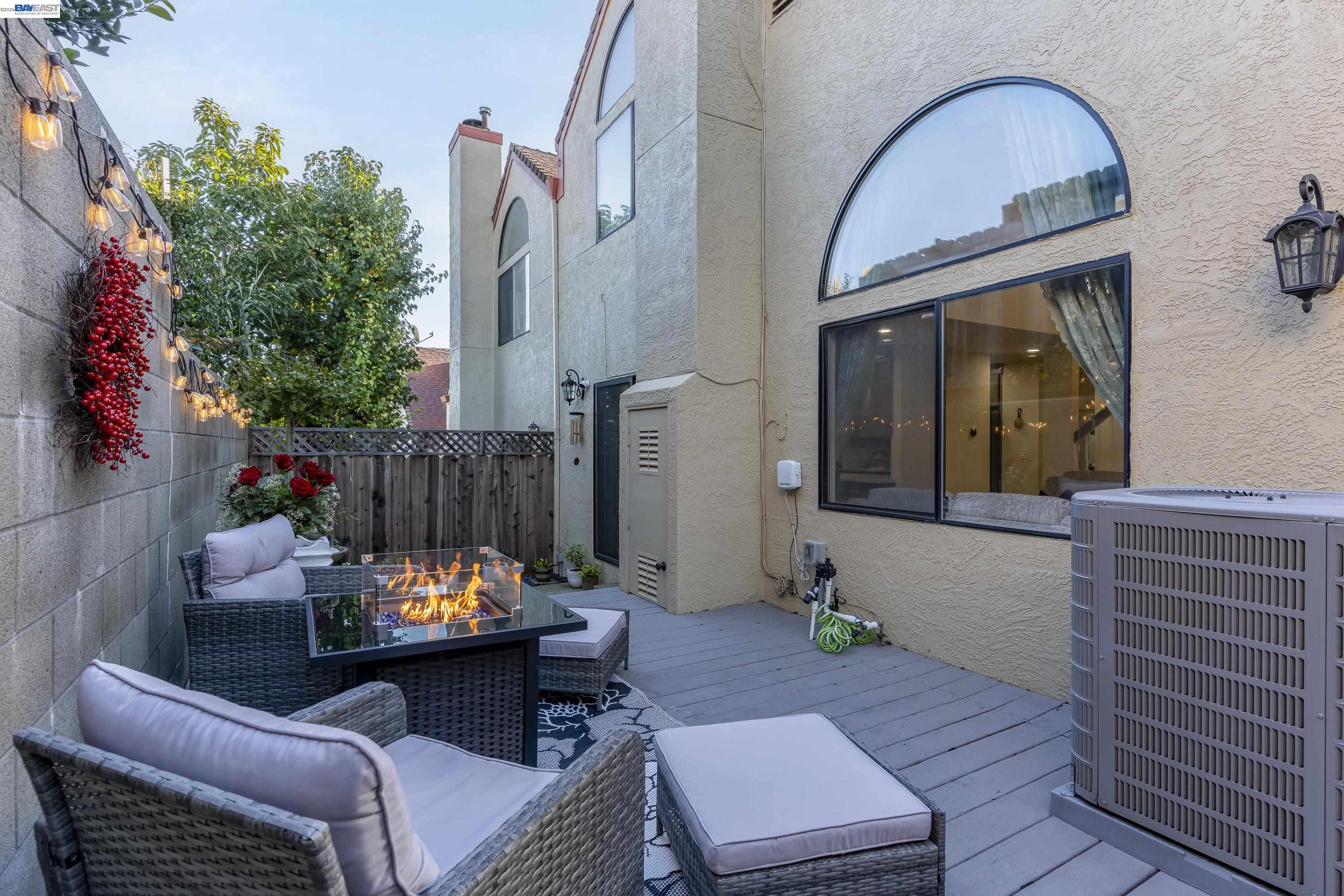 Detail Gallery Image 56 of 60 For 903 Appian Knoll Ct, El Sobrante,  CA 94803 - 3 Beds | 2/1 Baths