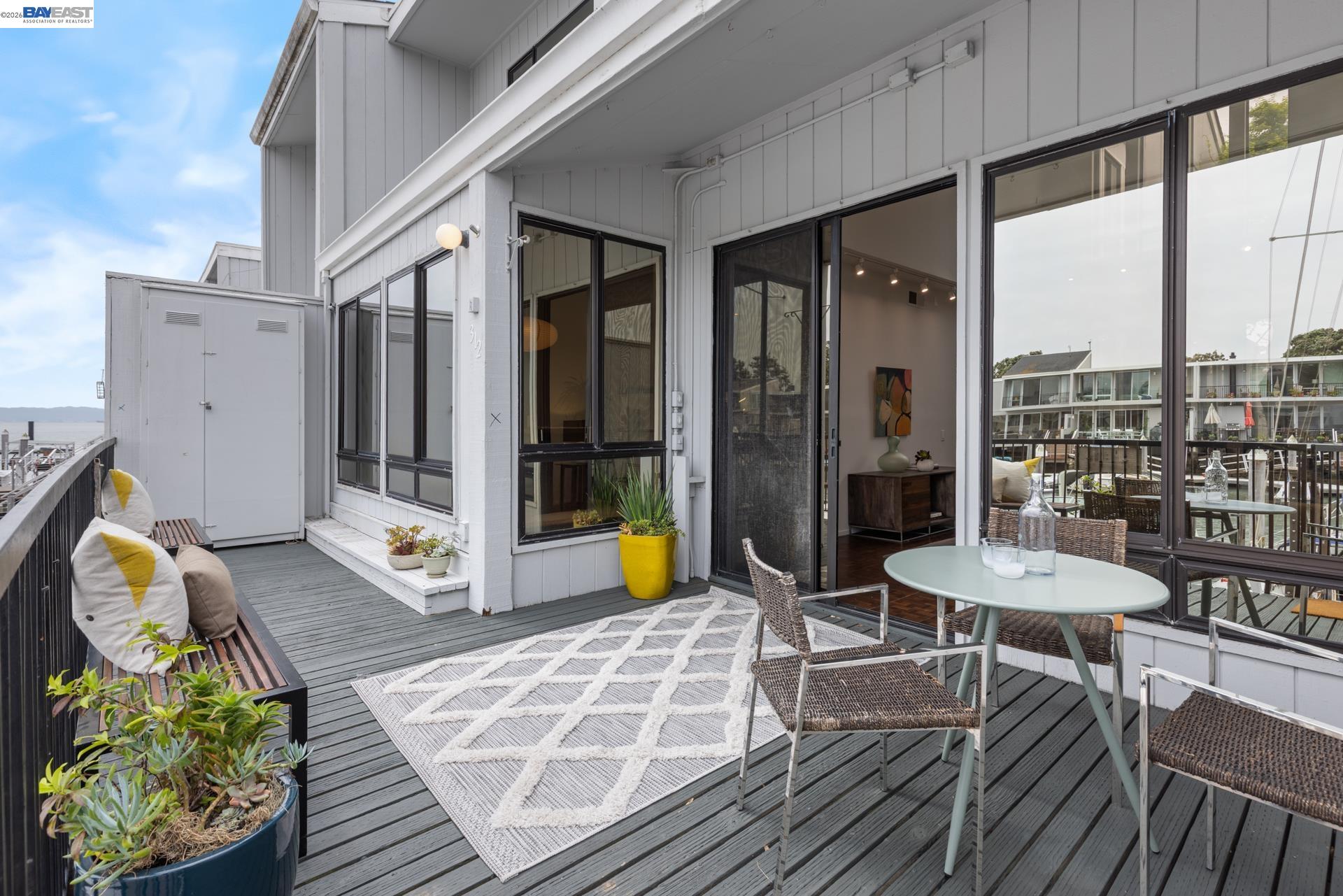 Photo #2: 41129537 Listing: Photo #2