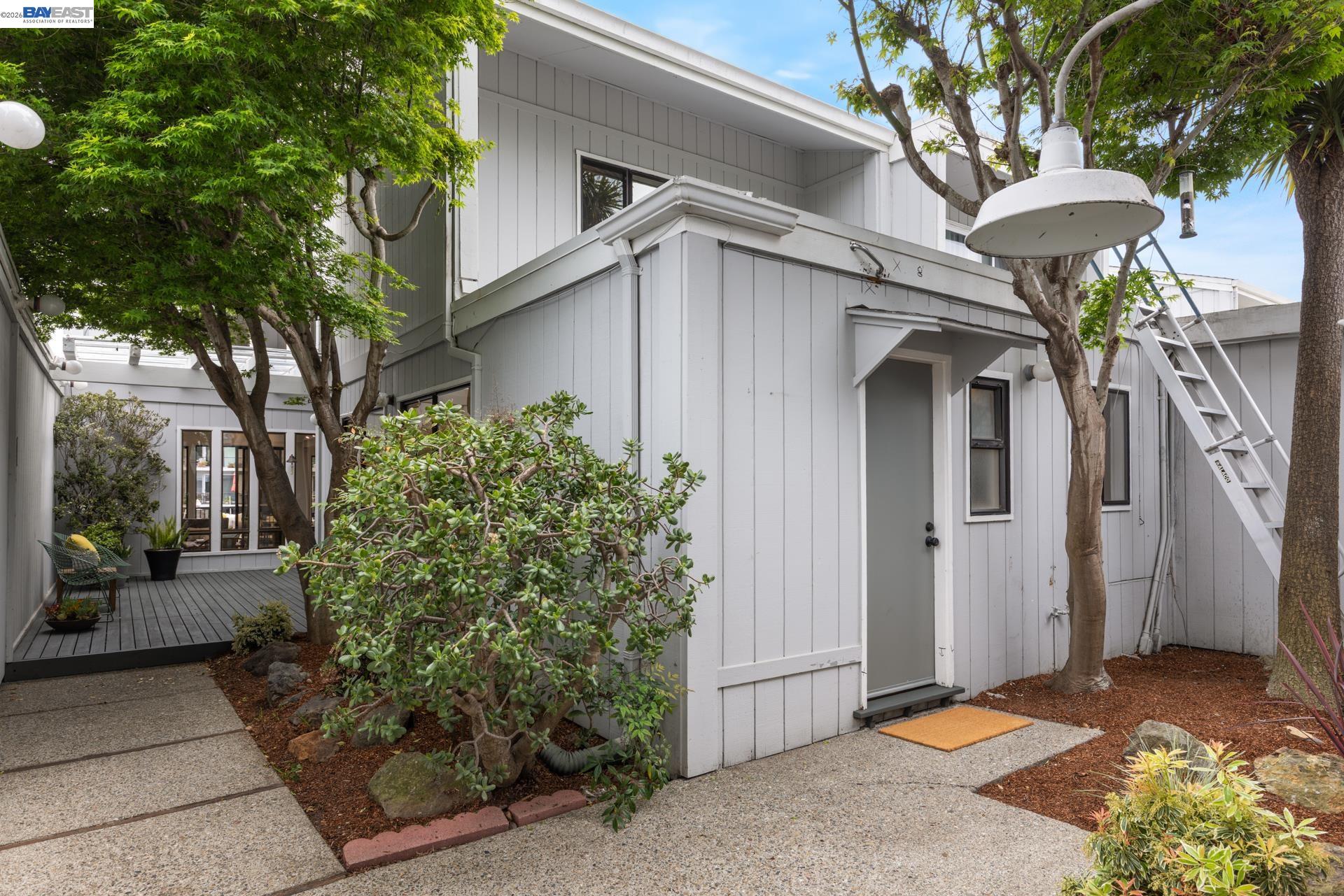 Photo #8: 41129537 Listing: Photo #8