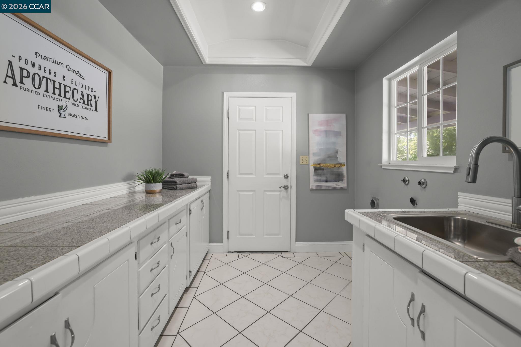 Detail Gallery Image 20 of 48 For 3624 Sanford St, Concord,  CA 94520 - 4 Beds | 3 Baths