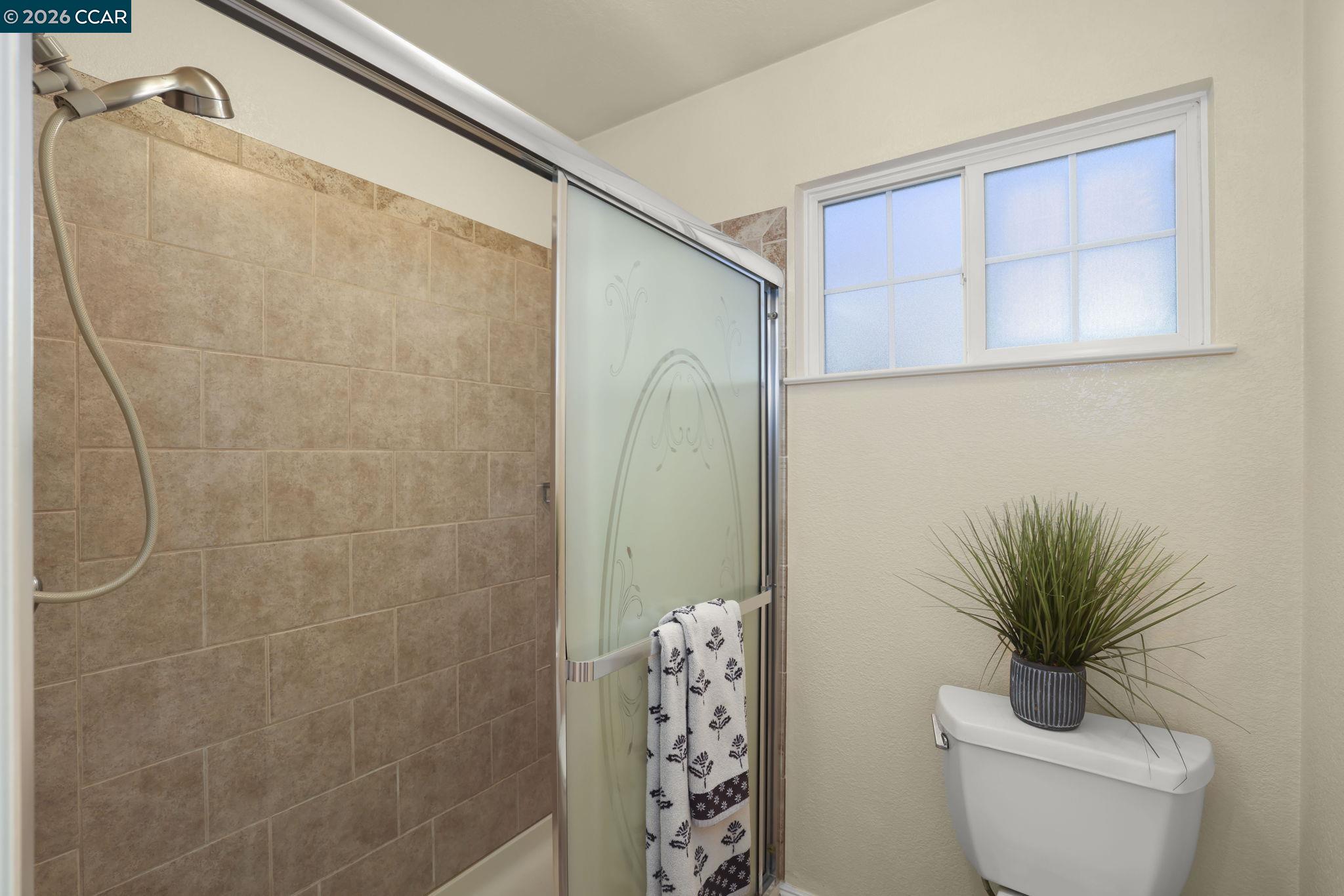 Detail Gallery Image 25 of 48 For 3624 Sanford St, Concord,  CA 94520 - 4 Beds | 3 Baths