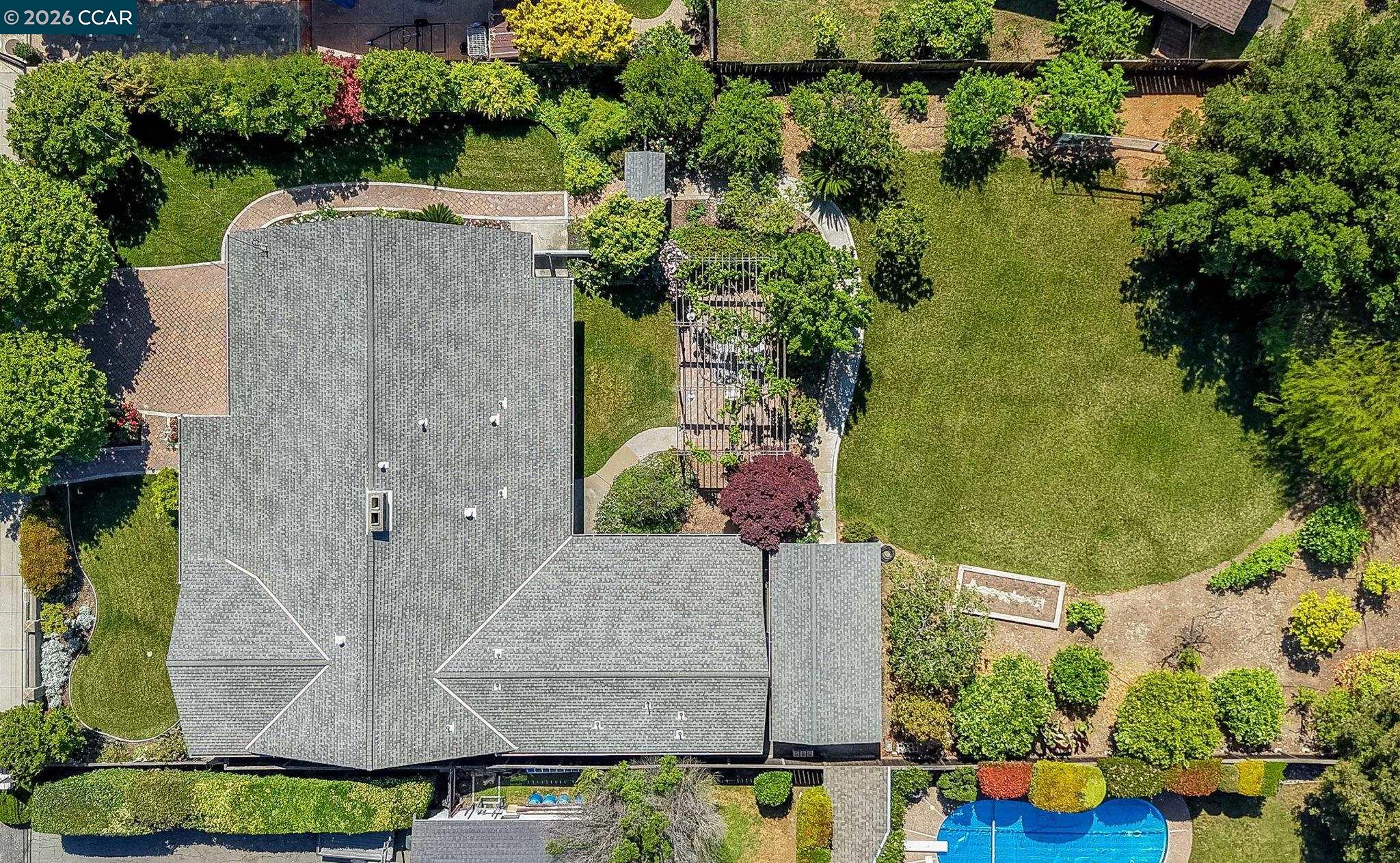 Detail Gallery Image 5 of 48 For 3624 Sanford St, Concord,  CA 94520 - 4 Beds | 3 Baths