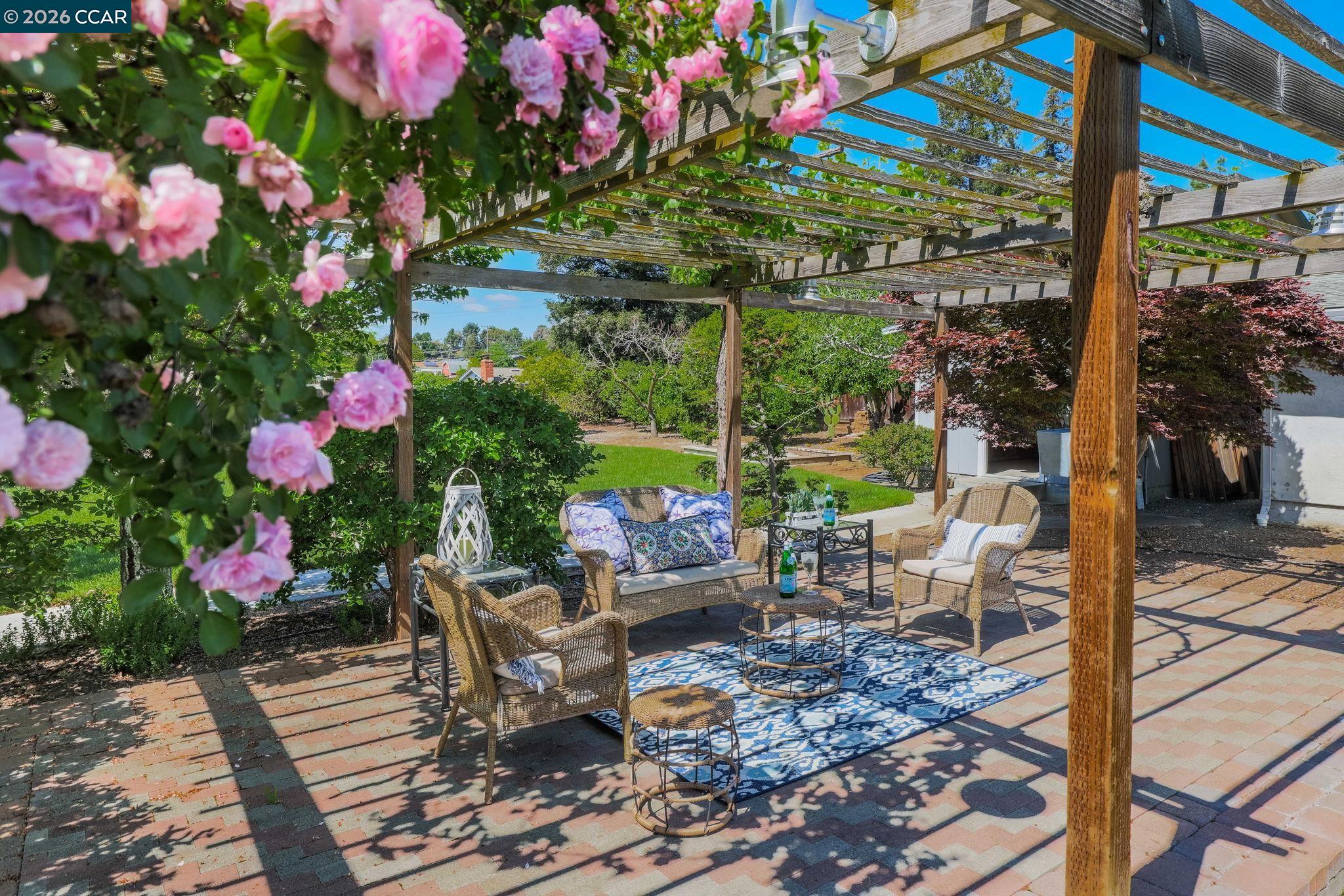 Detail Gallery Image 41 of 48 For 3624 Sanford St, Concord,  CA 94520 - 4 Beds | 3 Baths