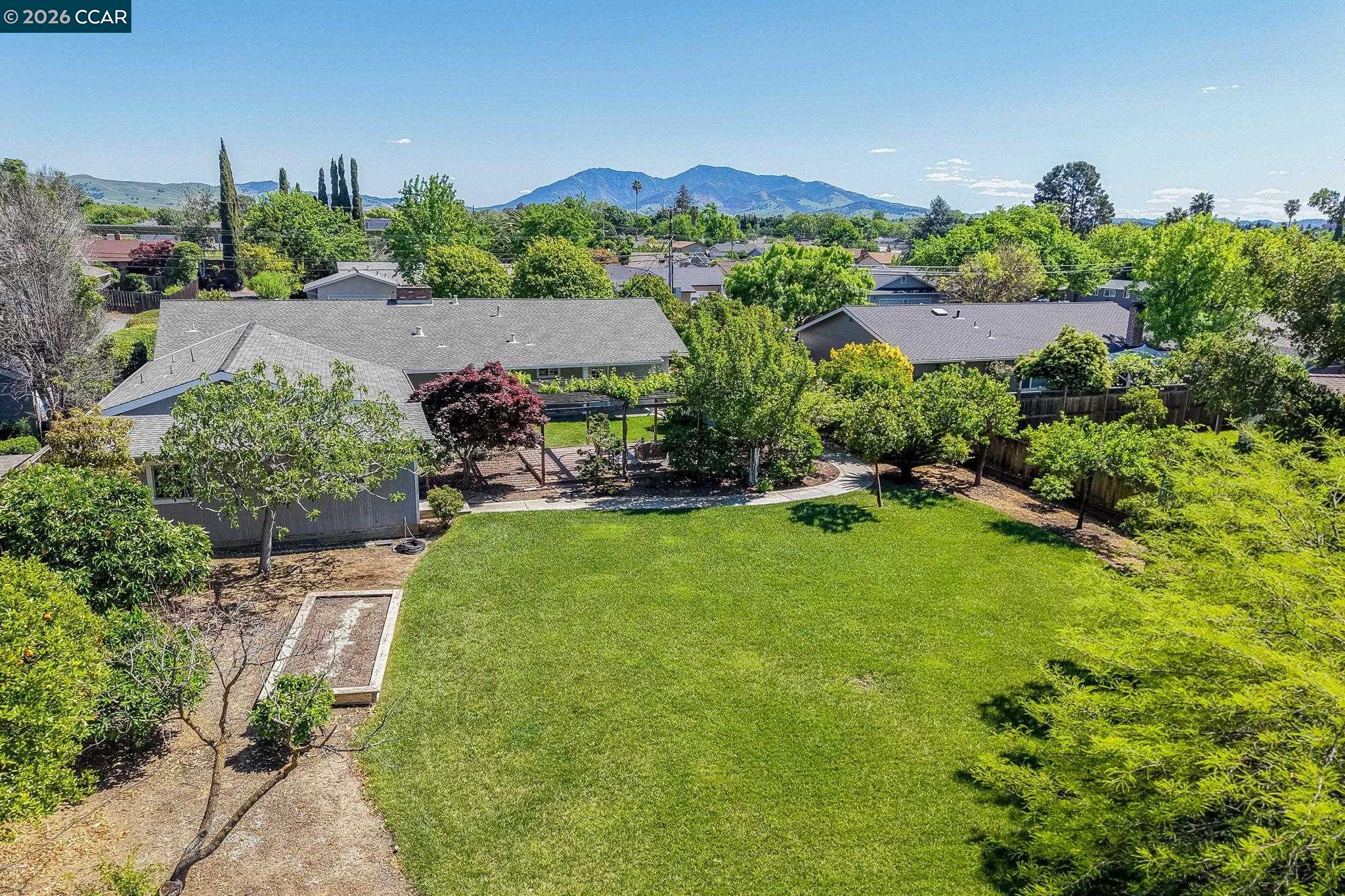 Detail Gallery Image 44 of 48 For 3624 Sanford St, Concord,  CA 94520 - 4 Beds | 3 Baths