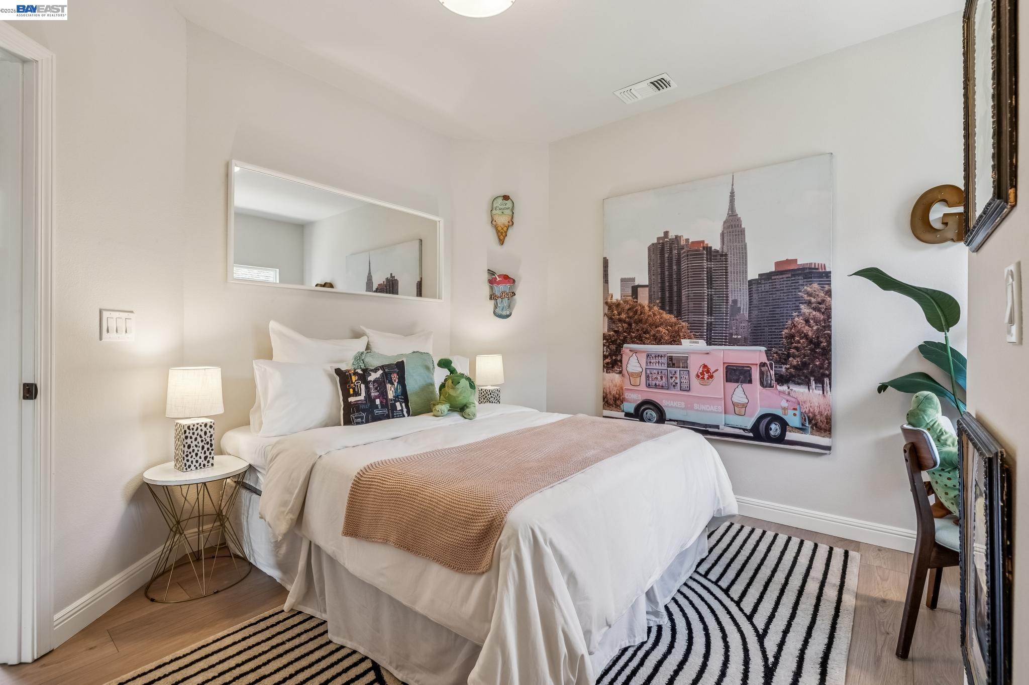 Detail Gallery Image 29 of 43 For 2431 Linden Street, Oakland,  CA 94607 - 4 Beds | 3 Baths