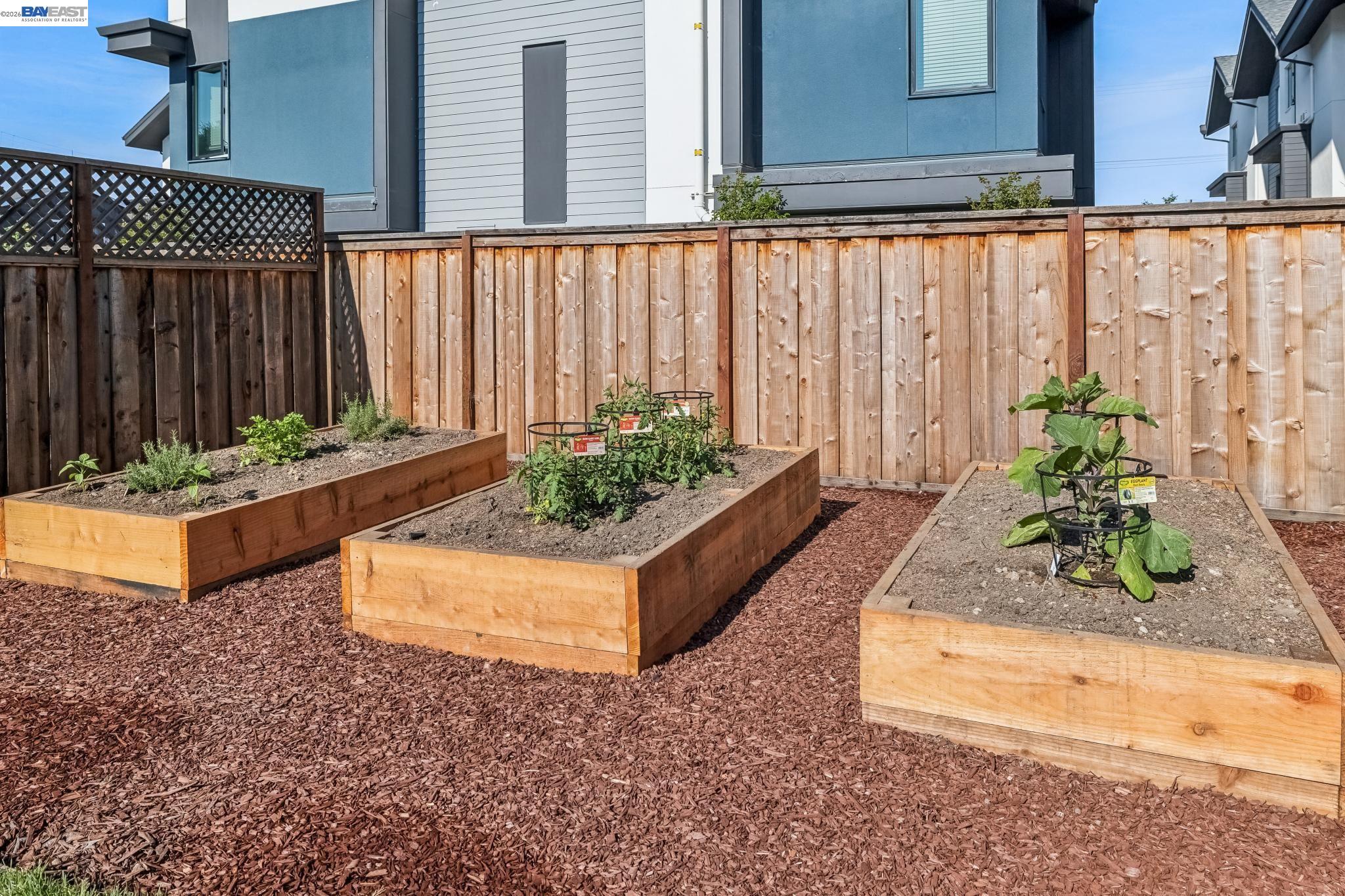 Detail Gallery Image 31 of 43 For 2431 Linden Street, Oakland,  CA 94607 - 4 Beds | 3 Baths