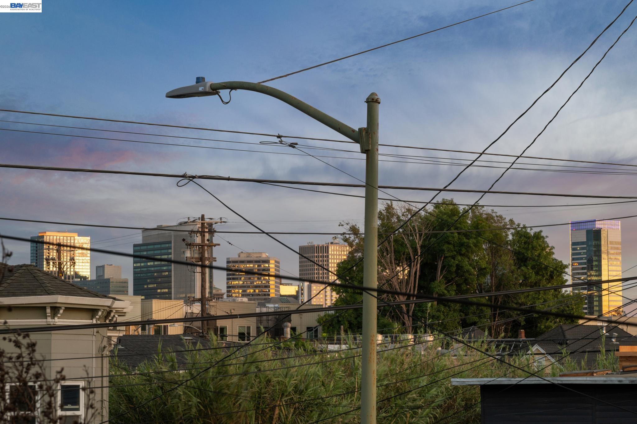 Detail Gallery Image 41 of 43 For 2431 Linden Street, Oakland,  CA 94607 - 4 Beds | 3 Baths