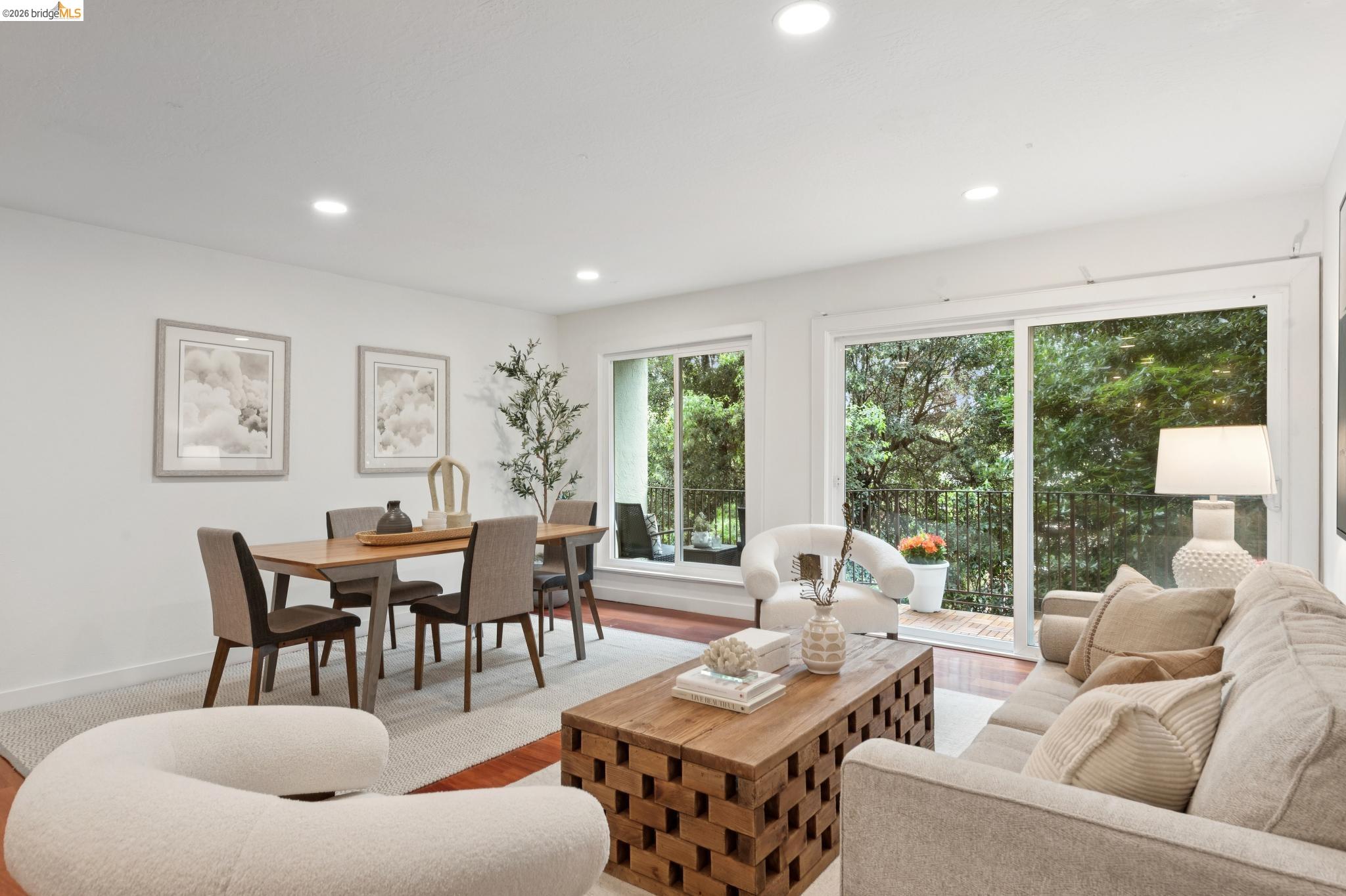 Photo #3: 41129546 Listing: Photo #3