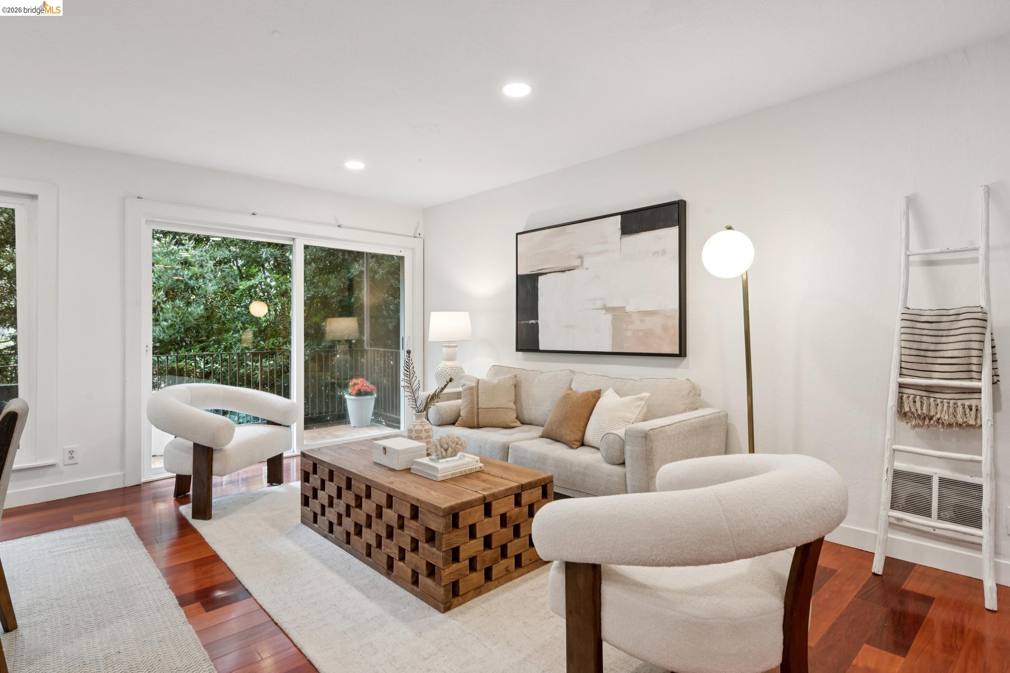 Photo #5: 41129546 Listing: Photo #5