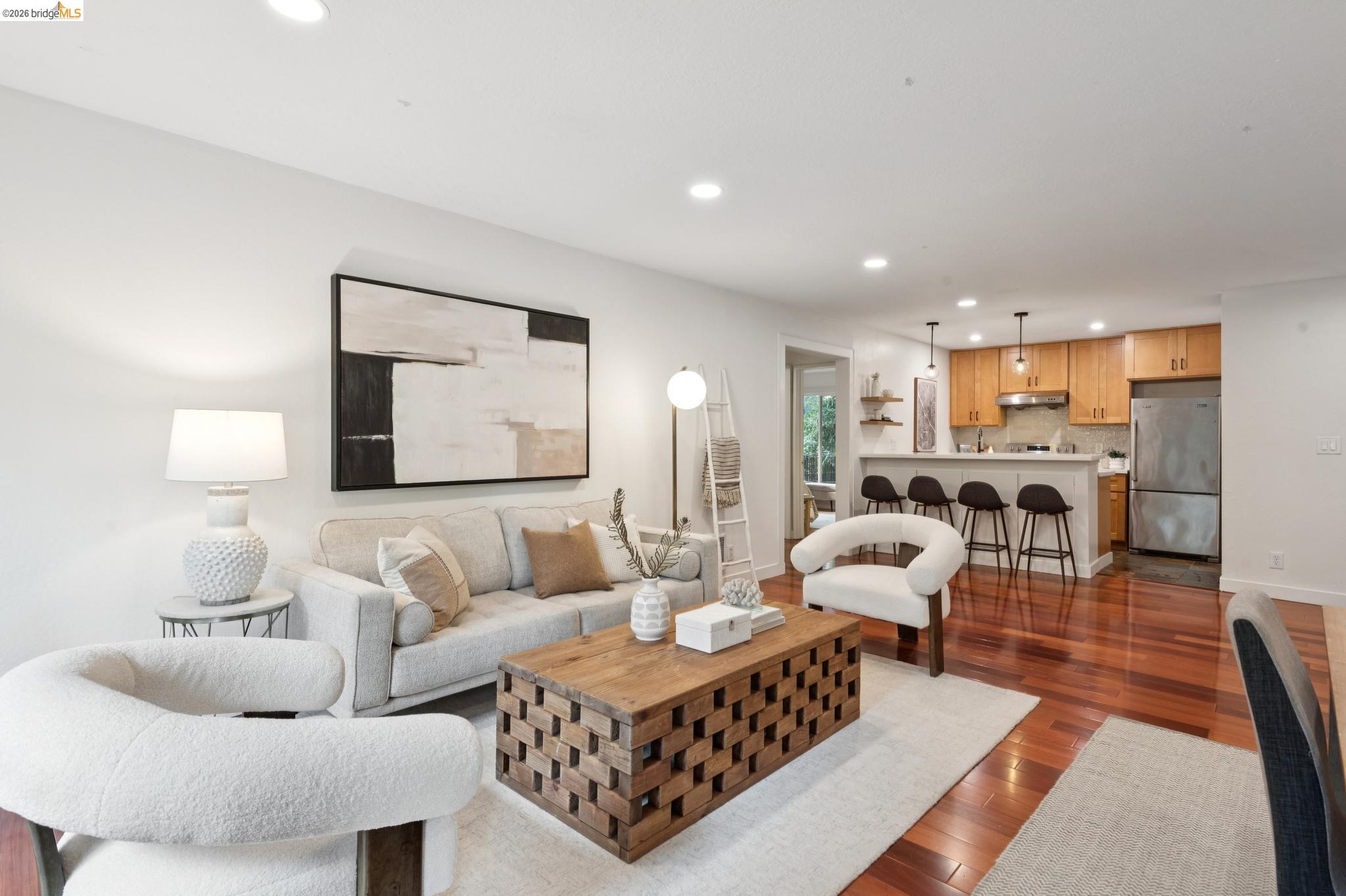 Photo #7: 41129546 Listing: Photo #7