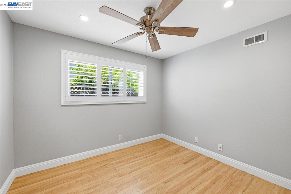 Detail Gallery Image 26 of 57 For 4685 Victoria Park Ct, Fremont,  CA 94538 - 4 Beds | 2 Baths