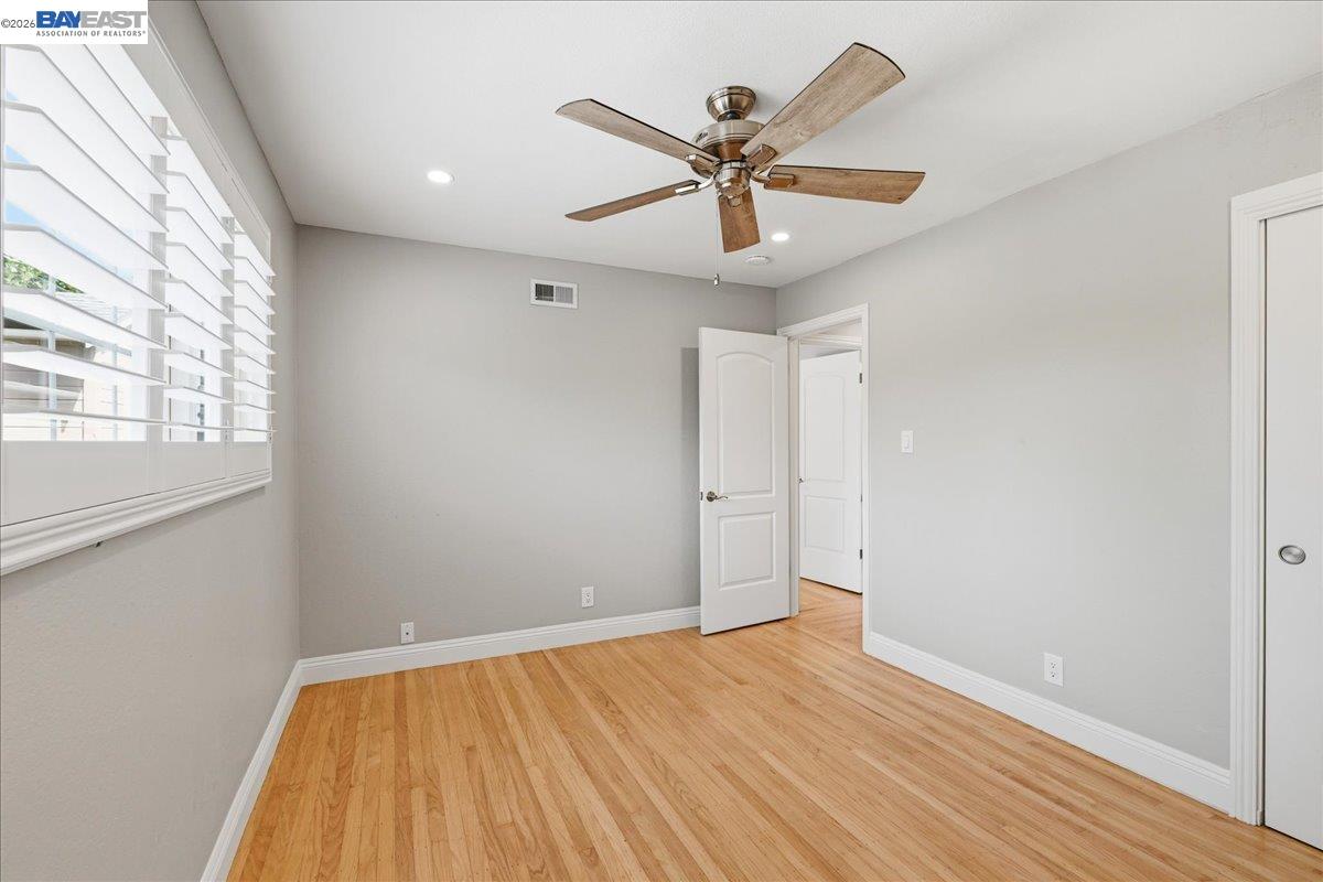 Detail Gallery Image 31 of 57 For 4685 Victoria Park Ct, Fremont,  CA 94538 - 4 Beds | 2 Baths