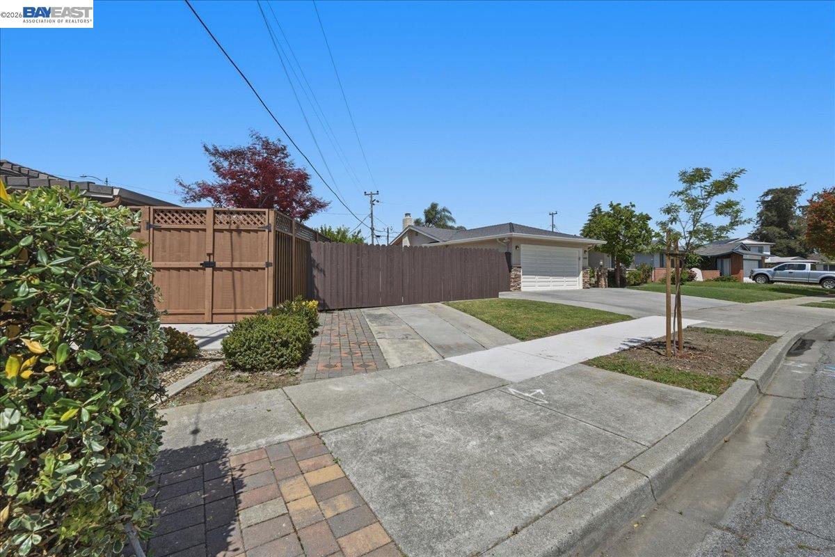 Detail Gallery Image 46 of 57 For 4685 Victoria Park Ct, Fremont,  CA 94538 - 4 Beds | 2 Baths